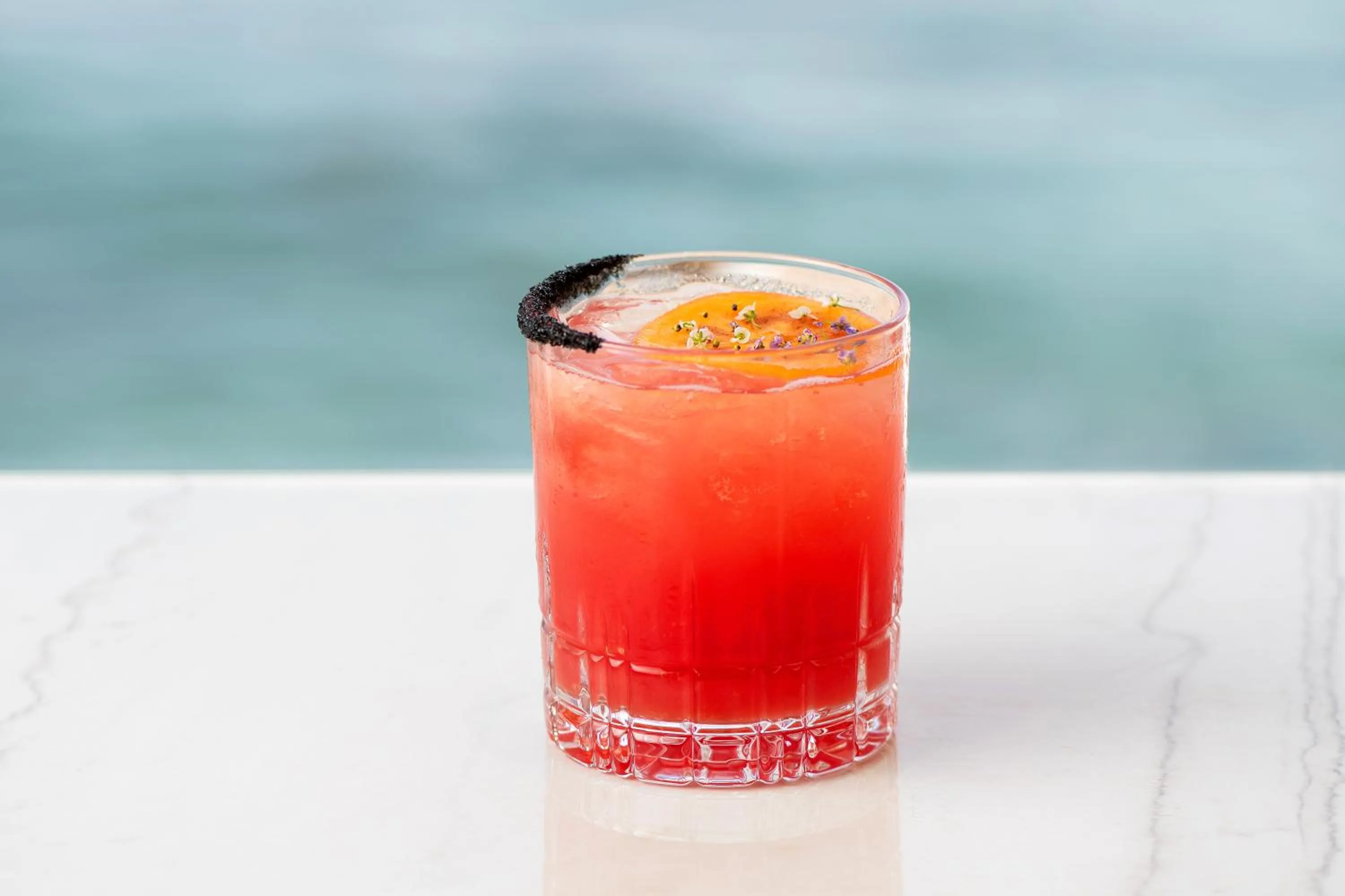 Food and drinks in Surf & Sand Laguna Beach