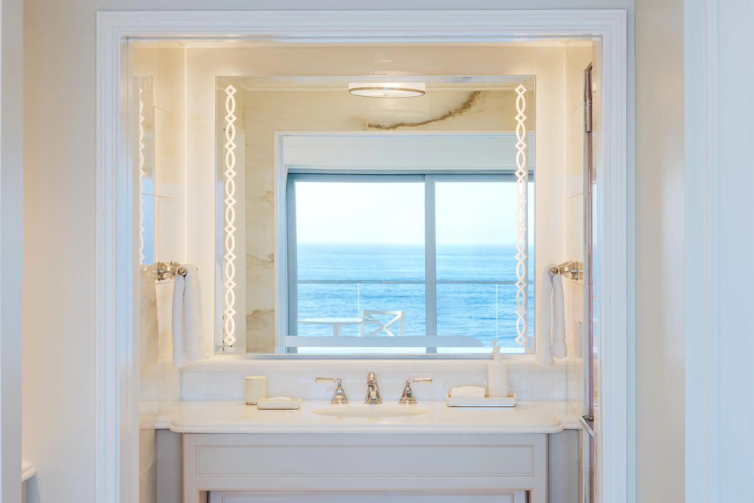 Bathroom in Surf & Sand Laguna Beach