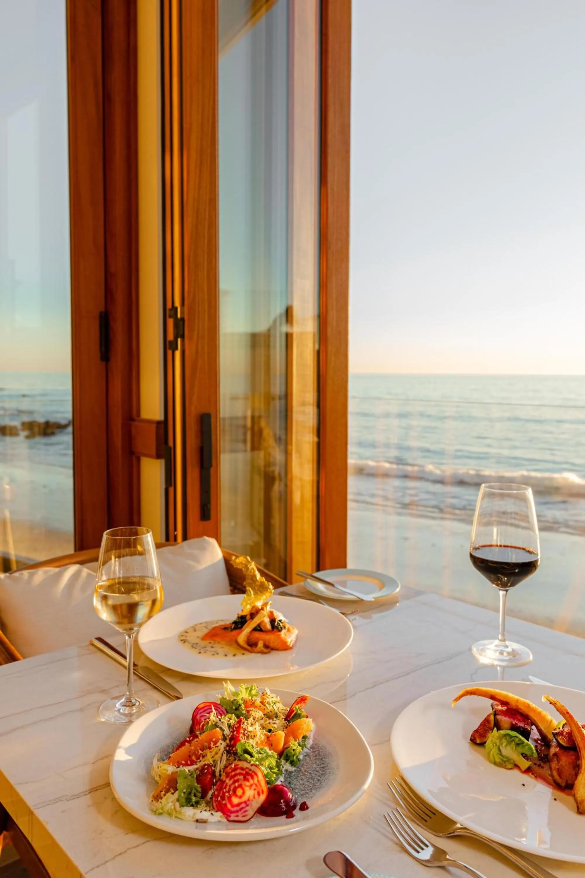 Restaurant/places to eat in Surf & Sand Laguna Beach