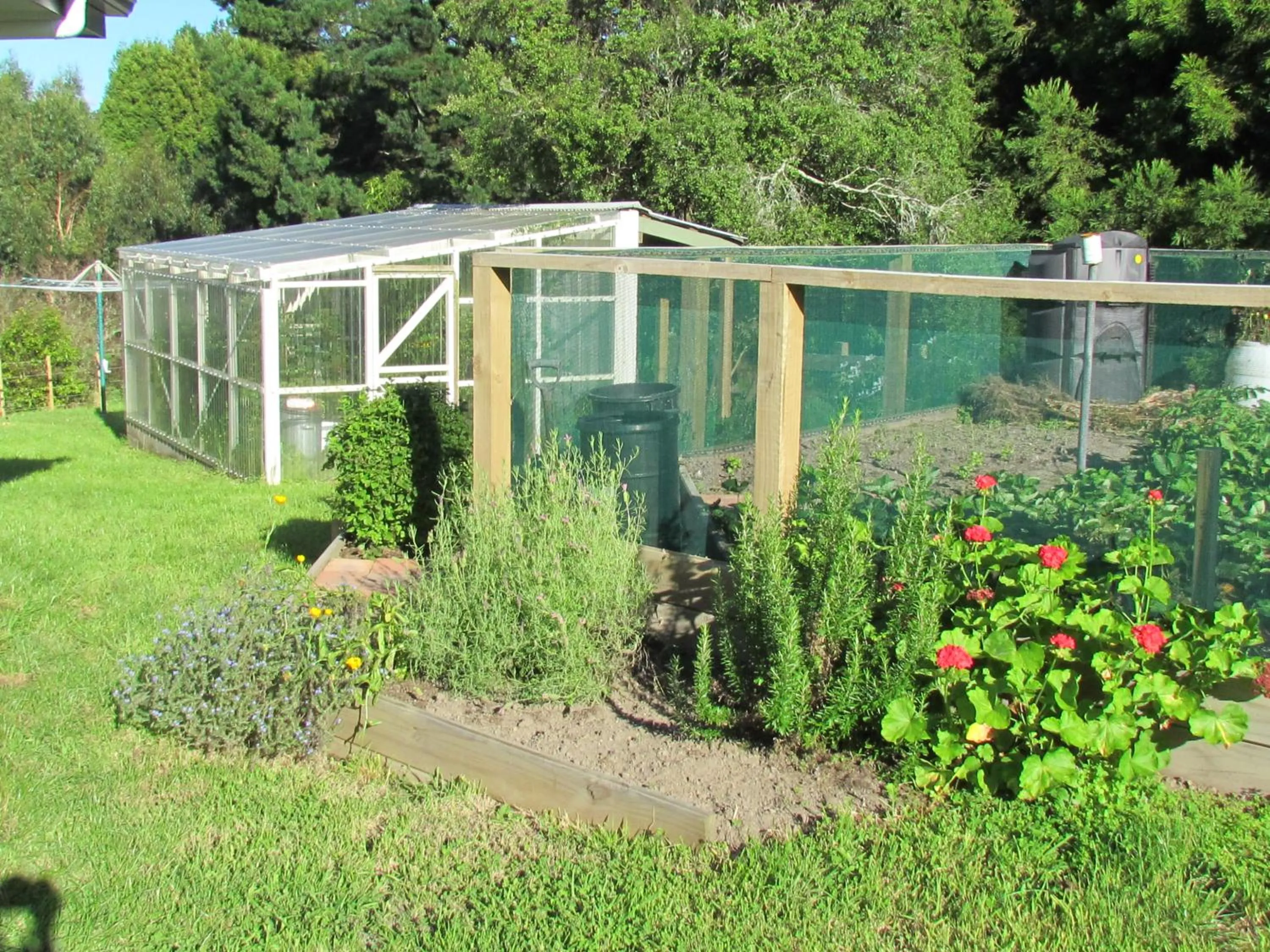 Property building in Rolling Hills Country Stay B&B