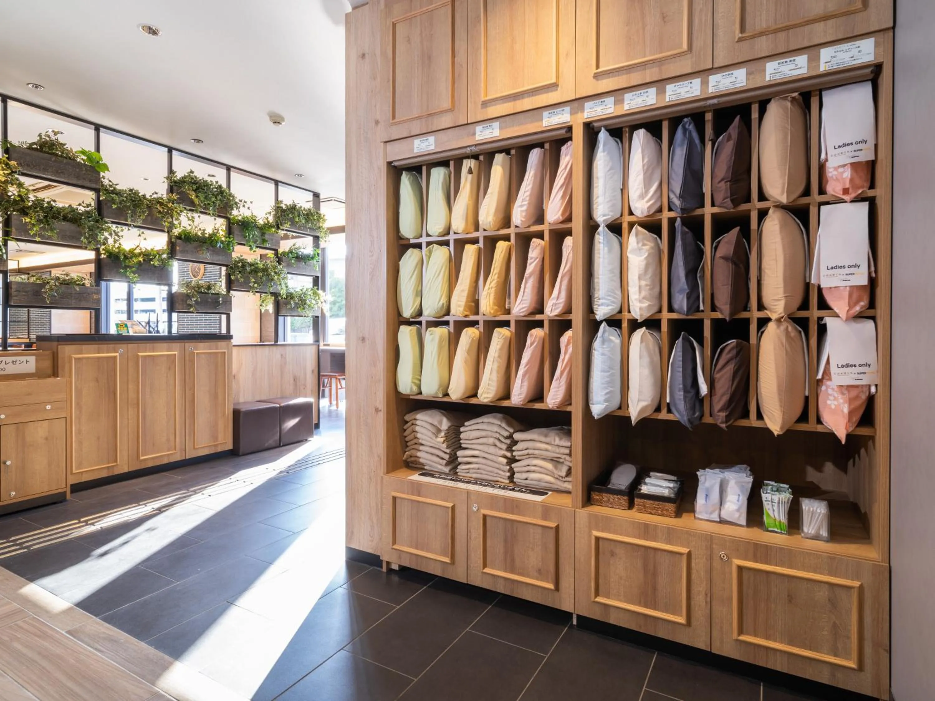 Lobby or reception in Super Hotel Gotemba 1