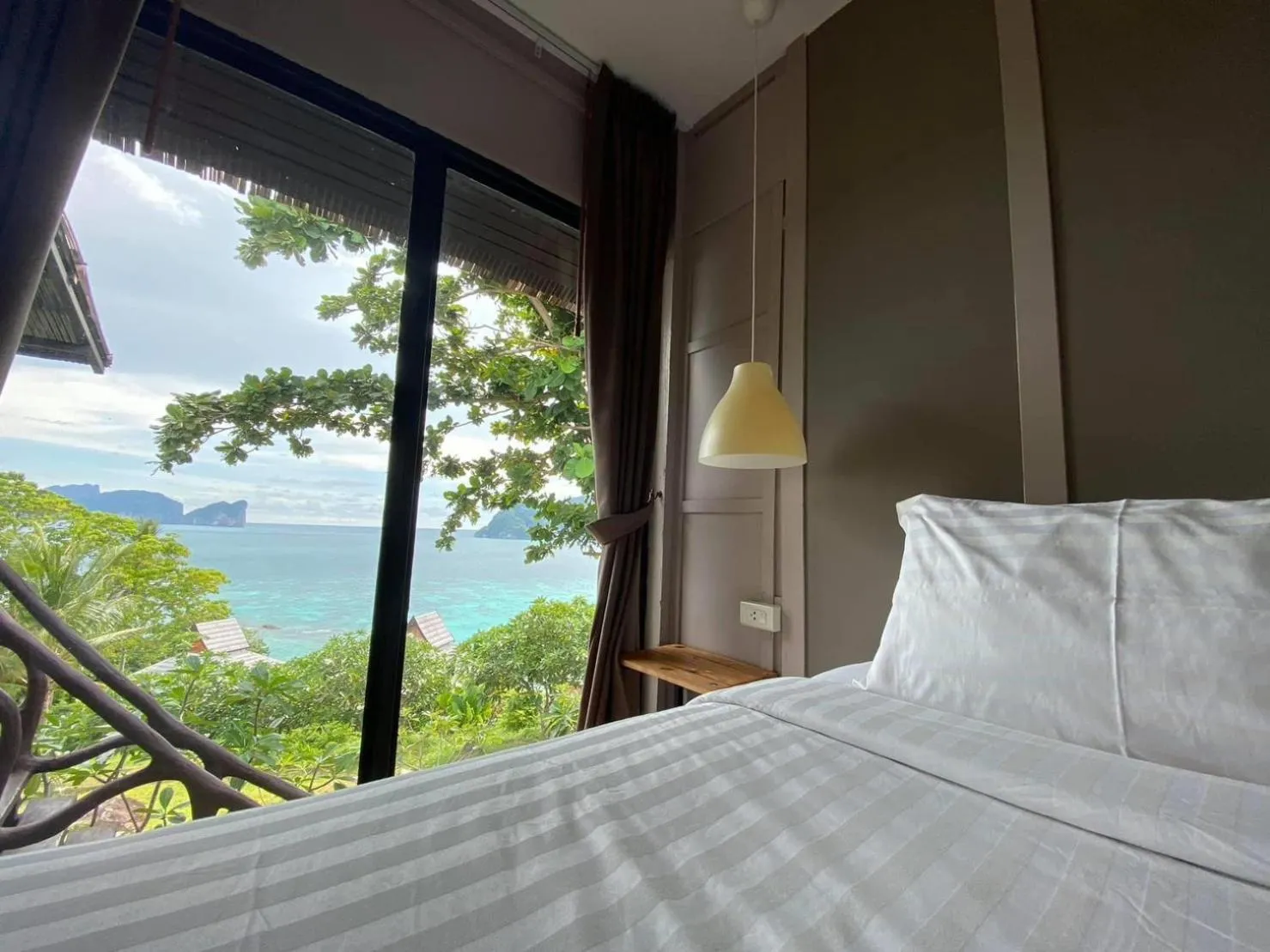 Bed in HIP Seaview Resort @ Phi Phi