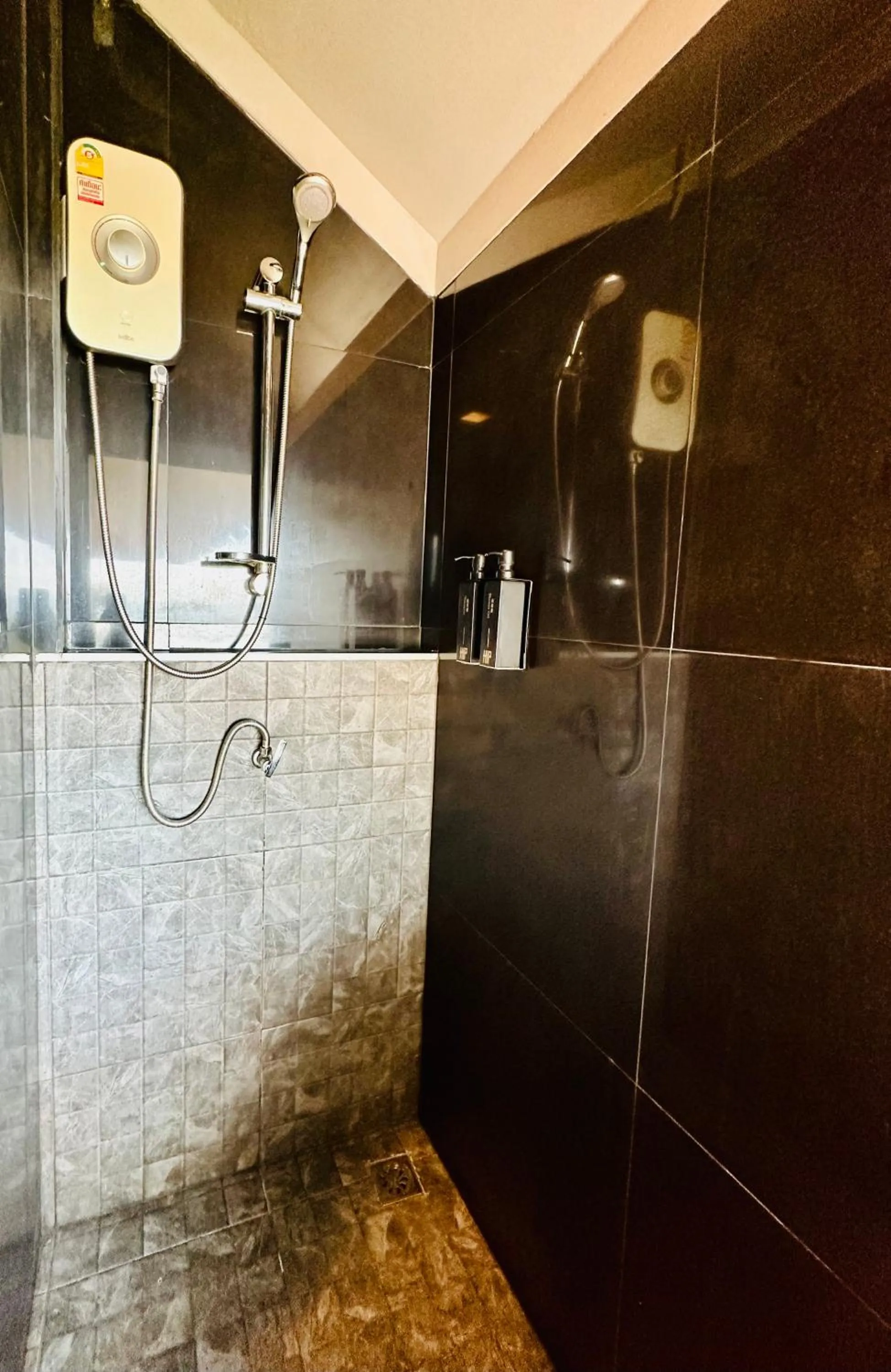 Shower in HIP Seaview Resort @ Phi Phi