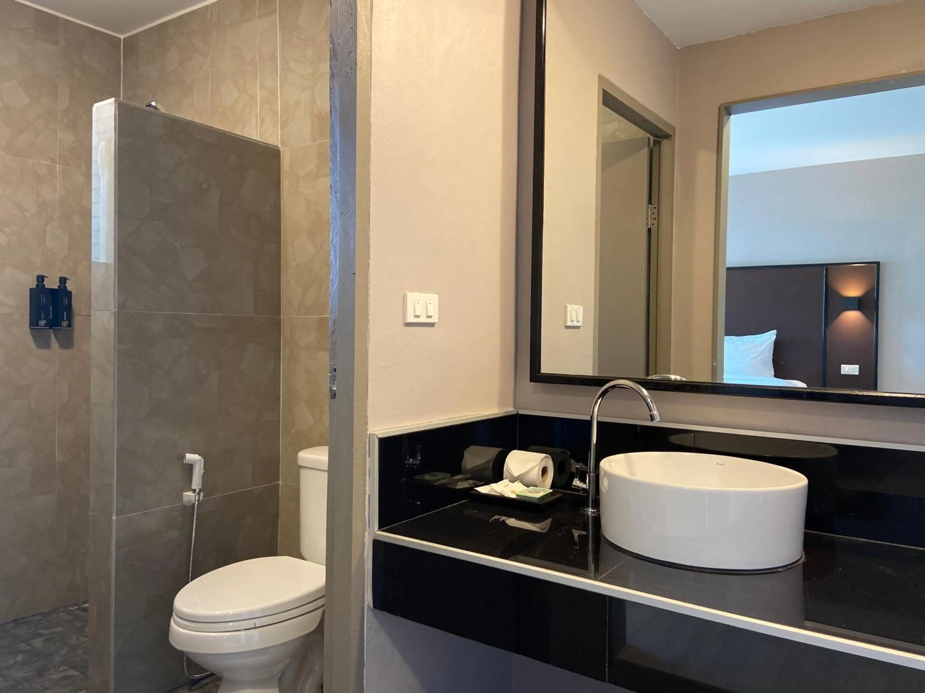 Shower in HIP Seaview Resort @ Phi Phi