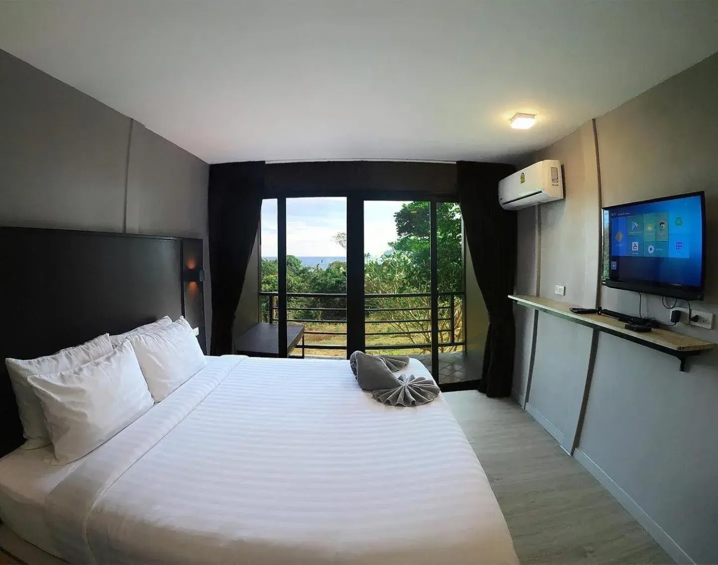 Tropical Room in HIP Seaview Resort @ Phi Phi Tropical Room in HIP Seaview Resort @ Phi Phi