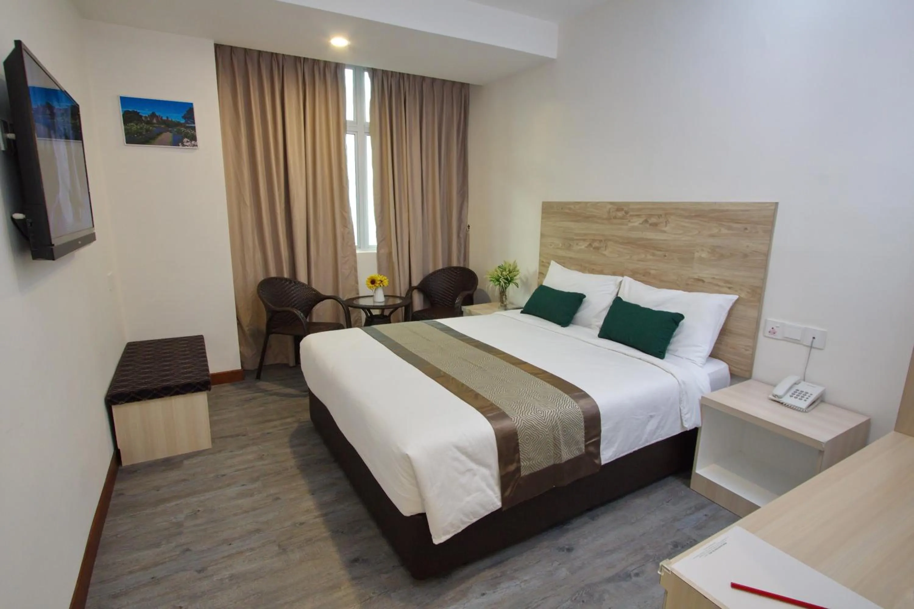 Photo of the whole room, Bed in Molek Garden Hotel