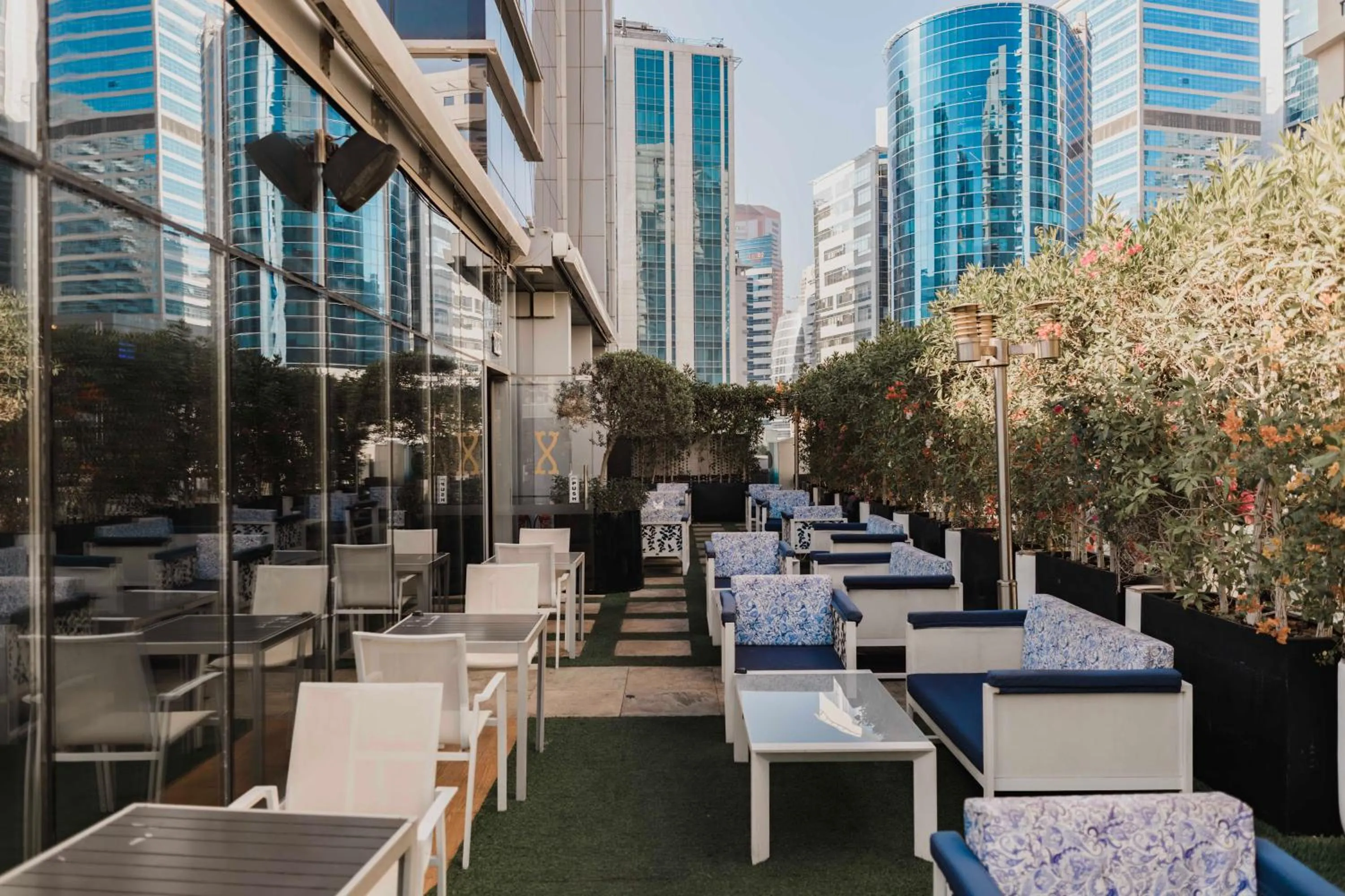 Signature 1 Hotel Tecom