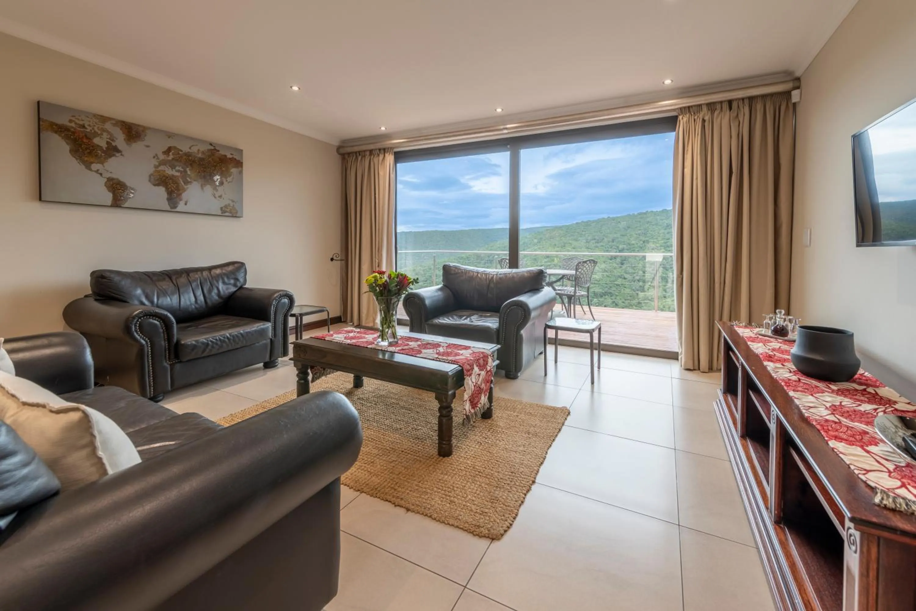 Natural landscape in Alkantmooi Private Nature Reserve - Keurkloof & Keurbos 93