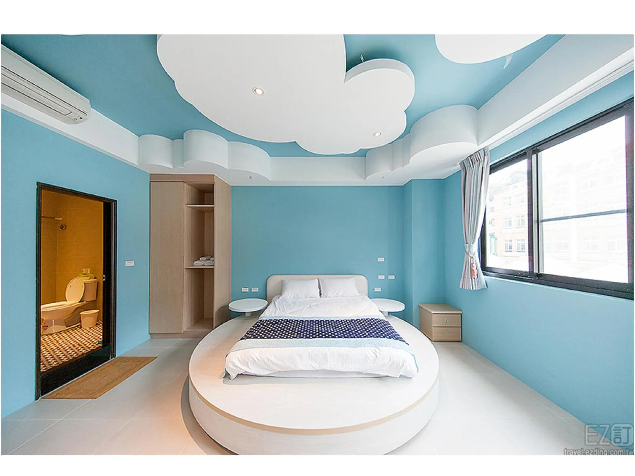 Photo of the whole room in 黃色風箏Yellow Kite INN