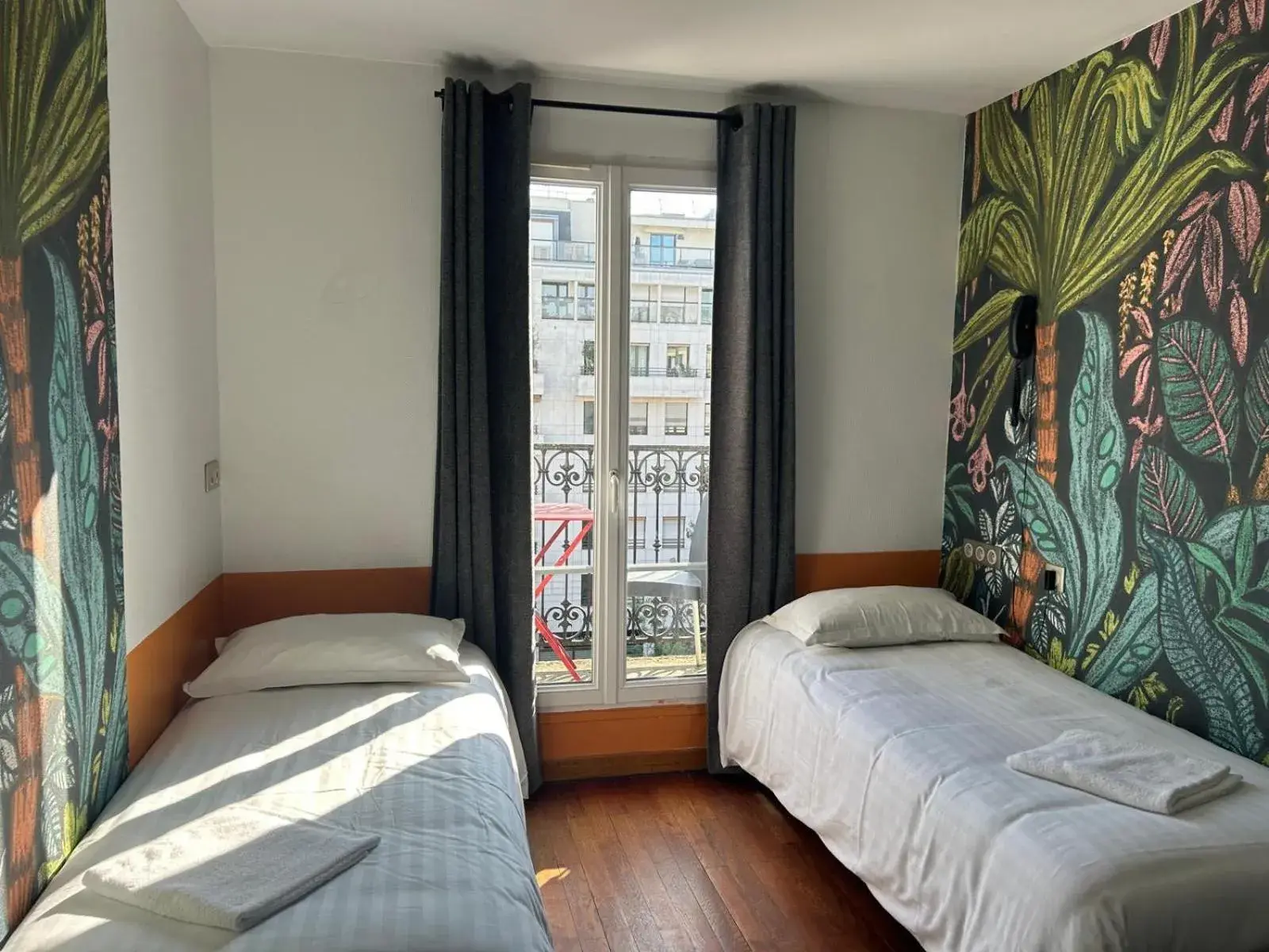Twin Room in Oops! Latin quarter by Hiphophostels Twin Room in Oops! Latin quarter by Hiphophostels
