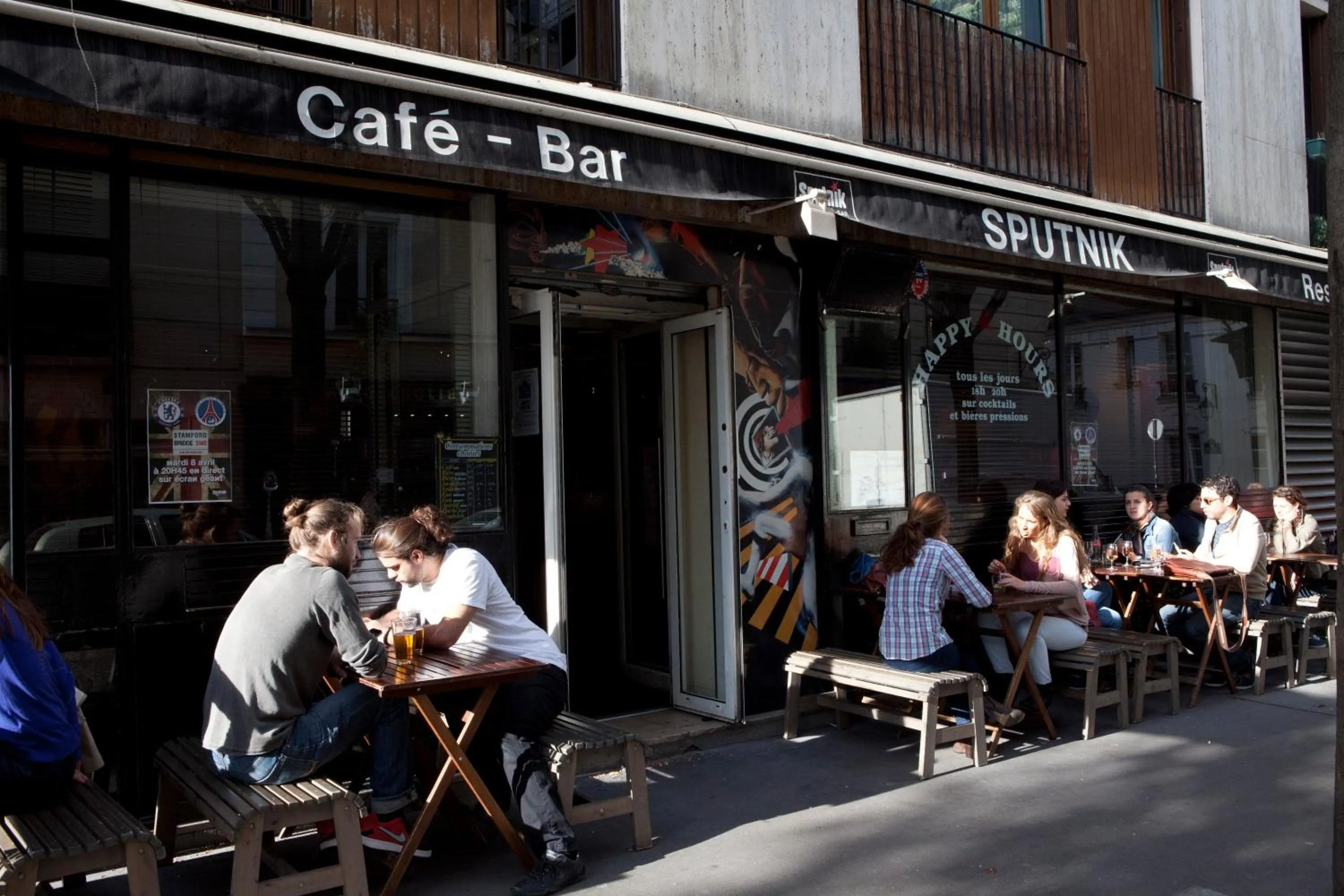 Restaurant/places to eat in Oops! Latin quarter by Hiphophostels