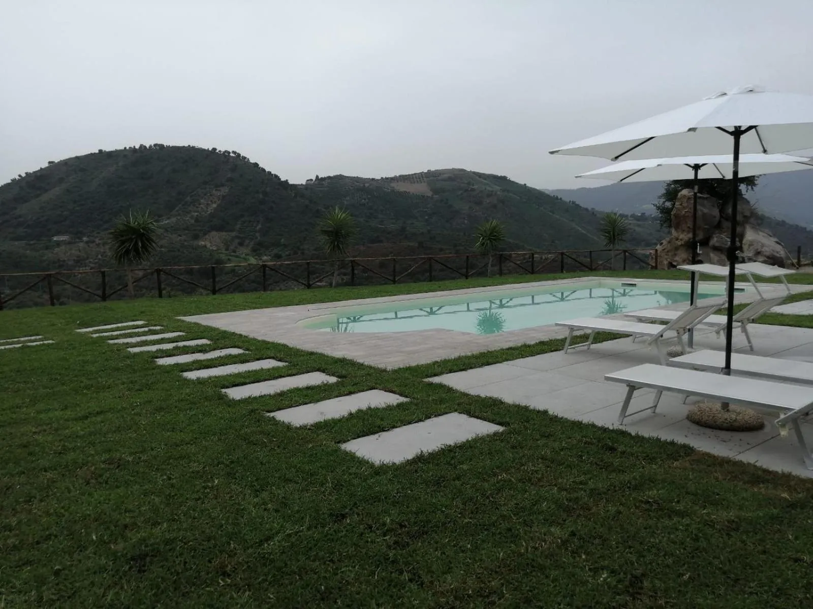 Swimming pool in Mama Lina