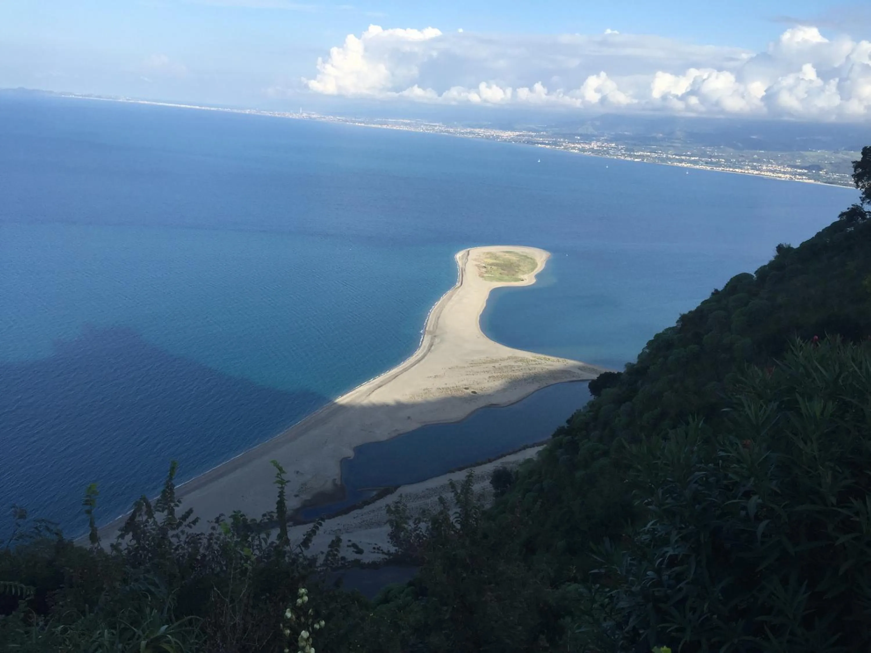 Natural landscape in Mama Lina