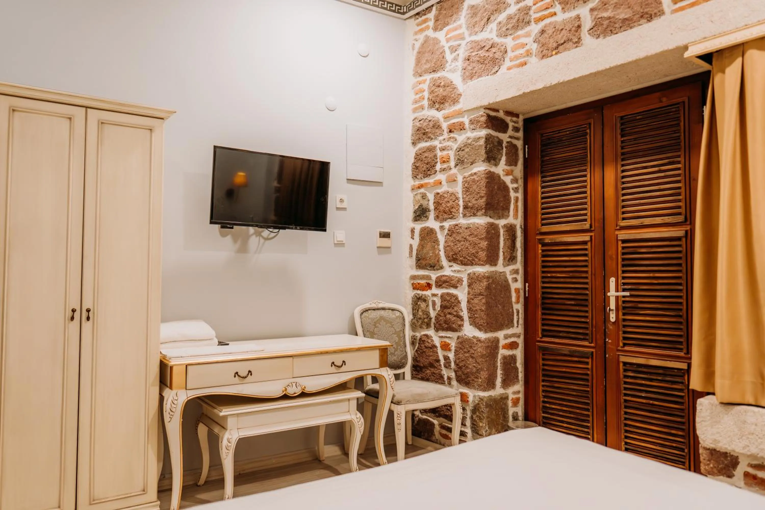 Photo of the whole room, Bed in L'Agora Old Town Hotel & Bazaar