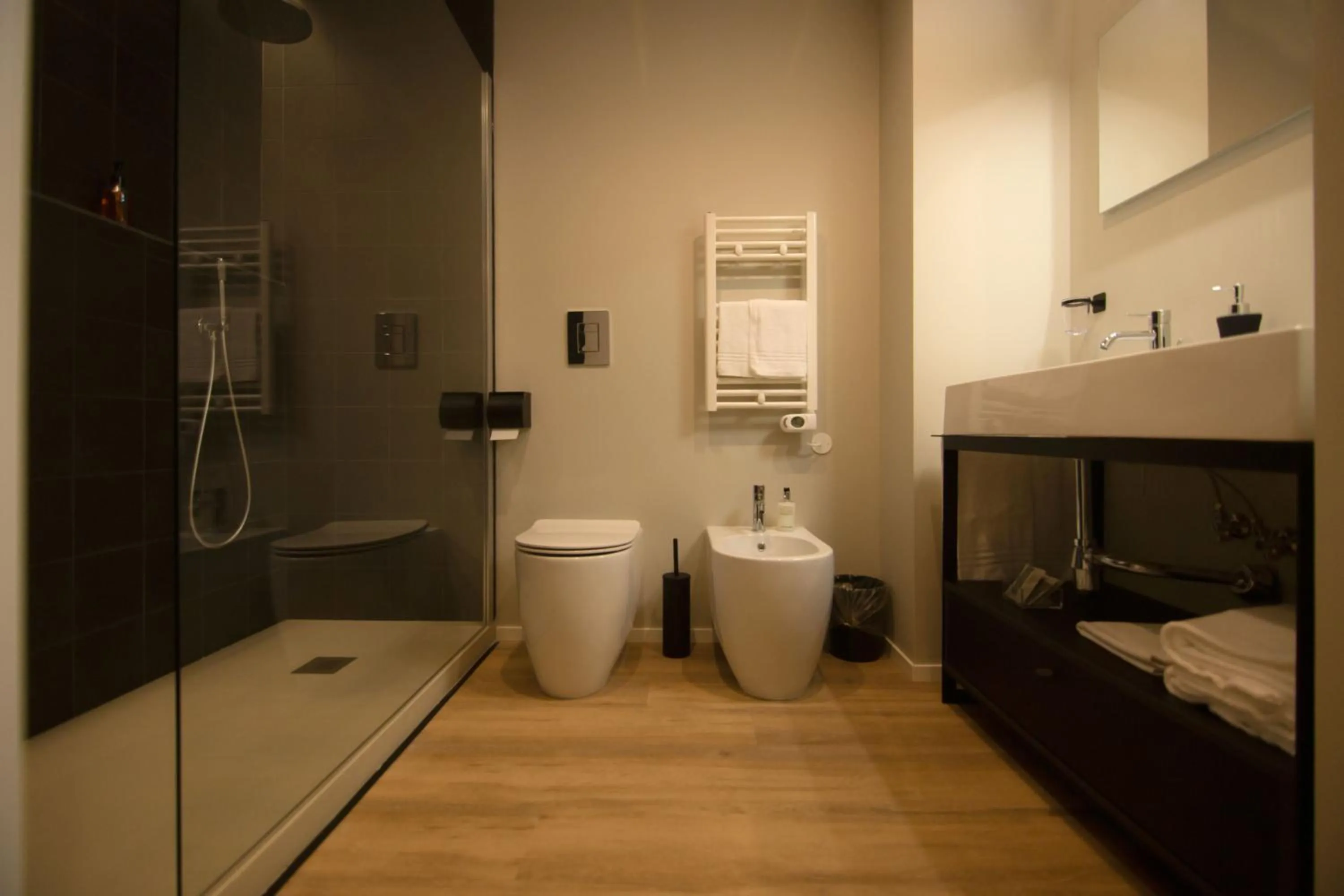 Shower in Hotel Orientale