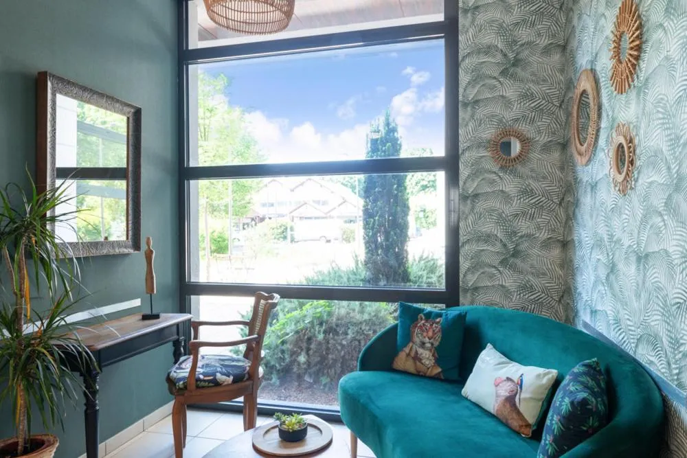 Lobby or reception in Westlodge Dardilly Lyon Nord