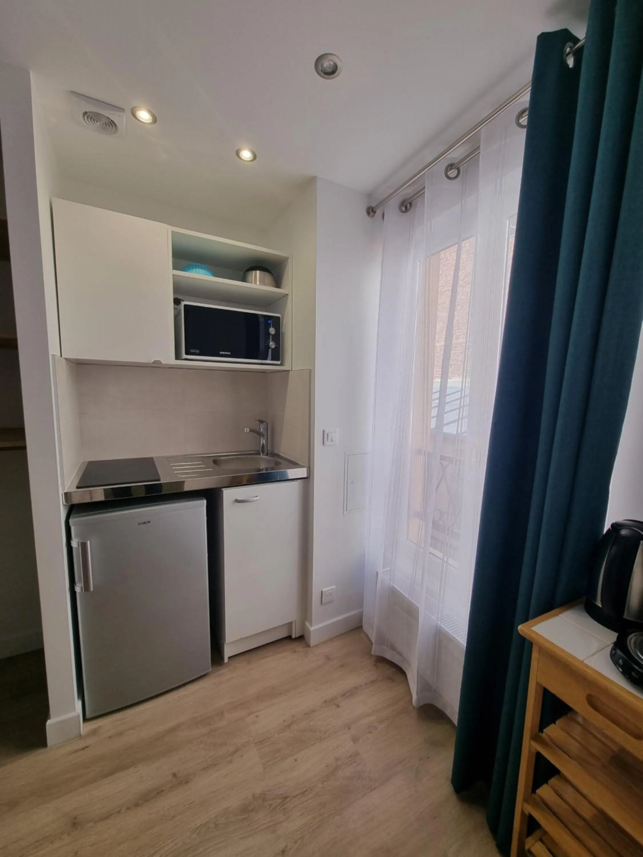Kitchen or kitchenette in Hotel De L'Horloge