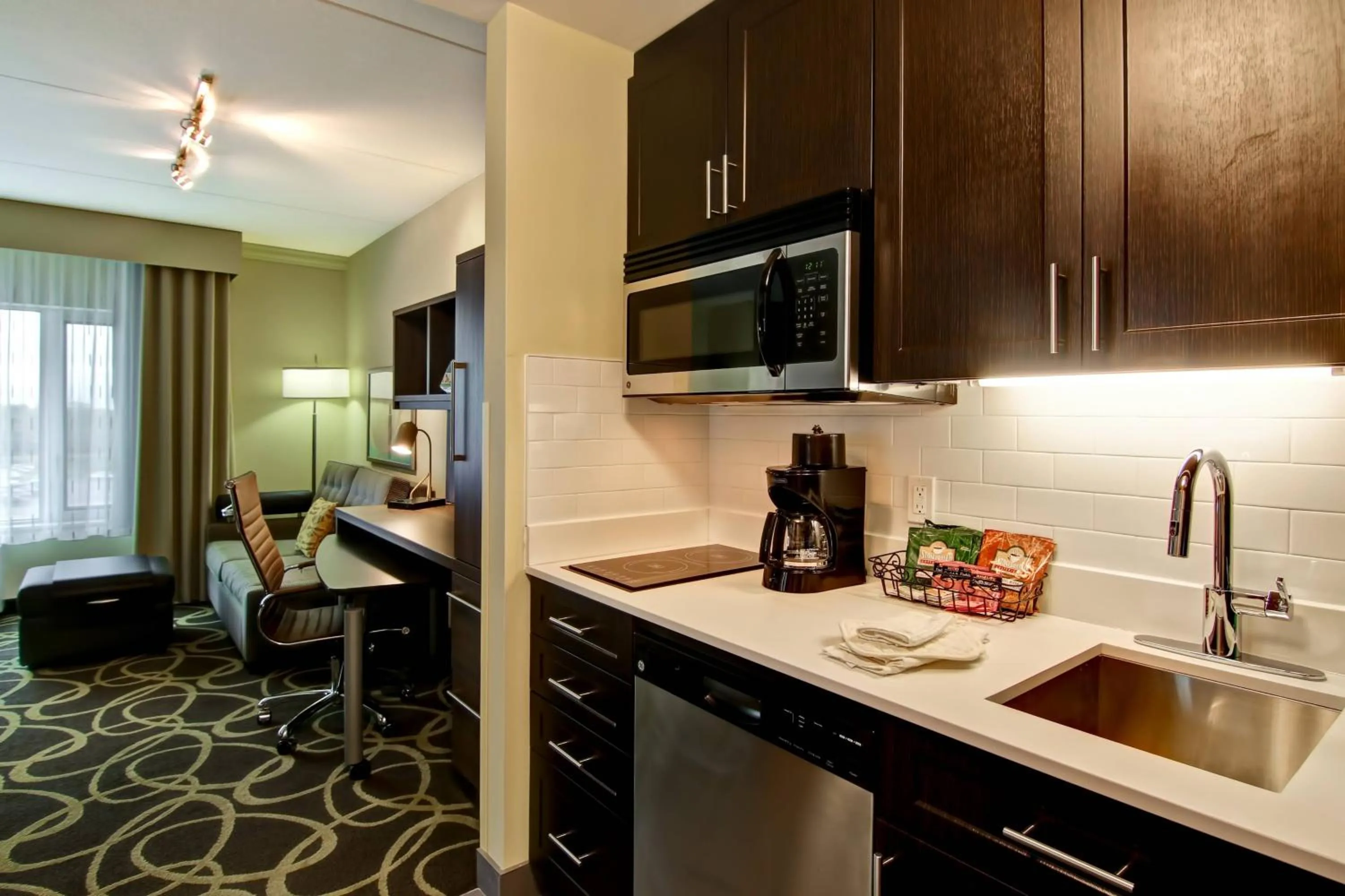 Kitchen or kitchenette in TownePlace Suites by Marriott Kincardine
