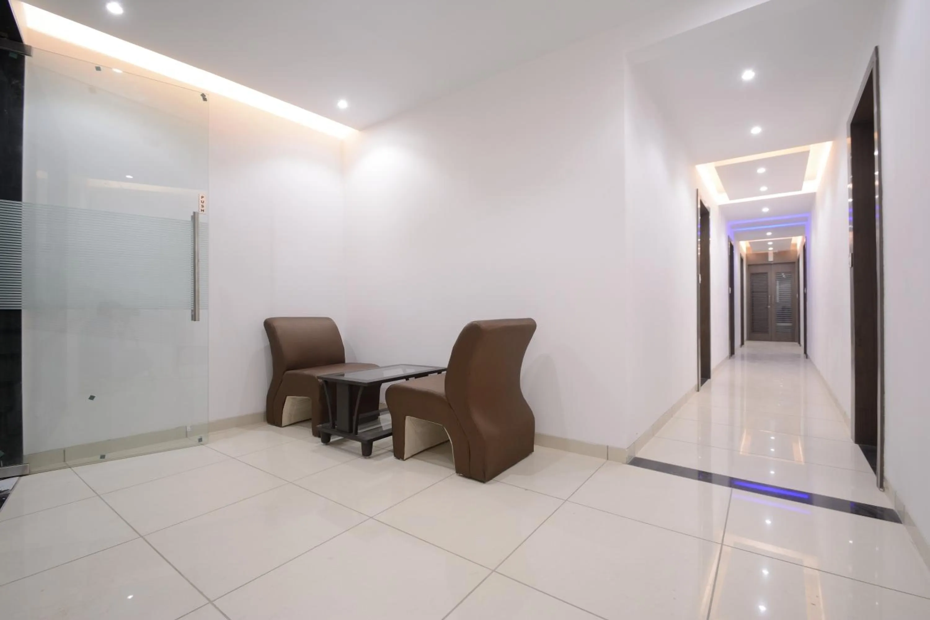 Lobby or reception in Hotel One Up