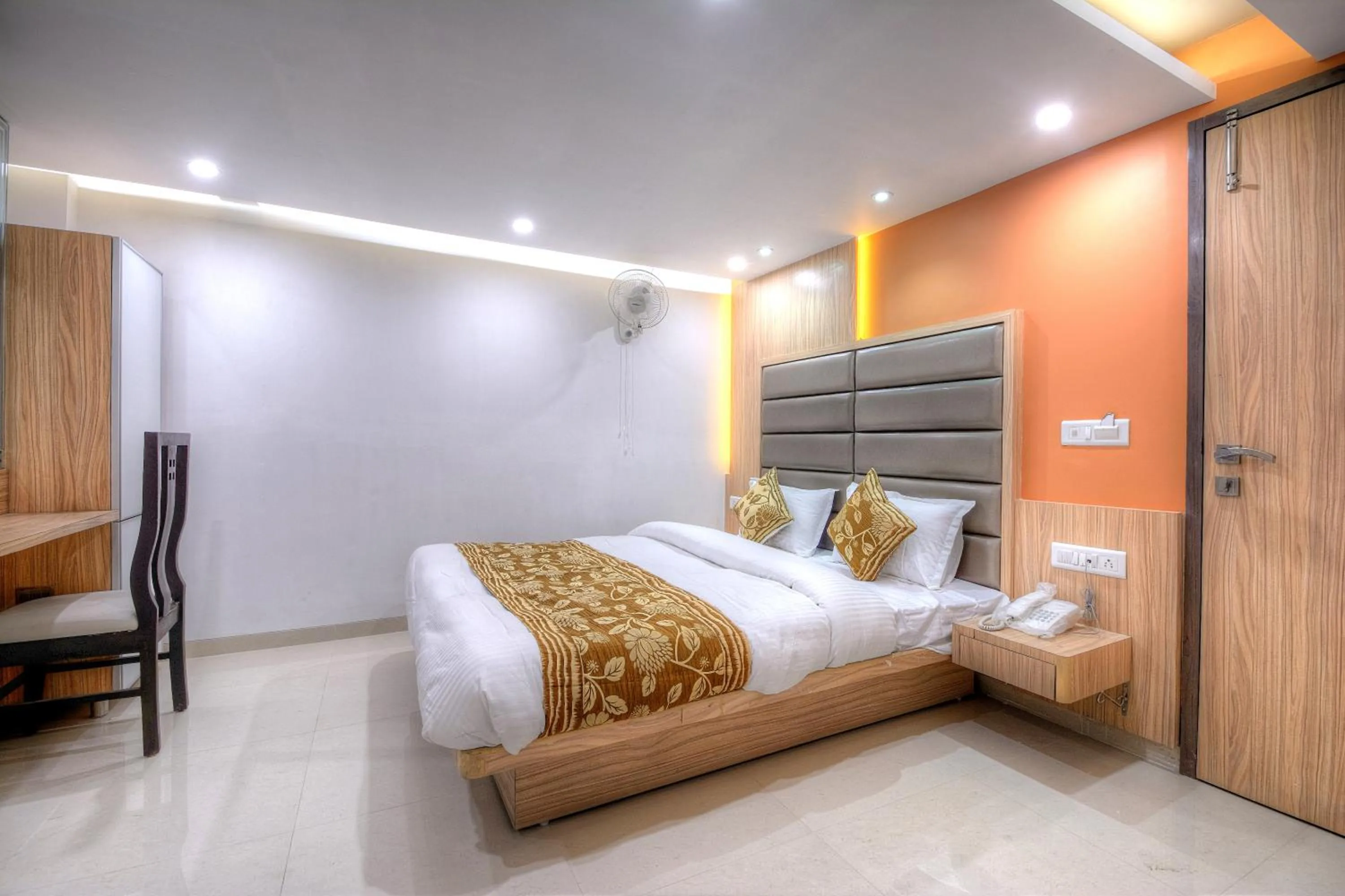 Bedroom, Bed in Hotel One Up