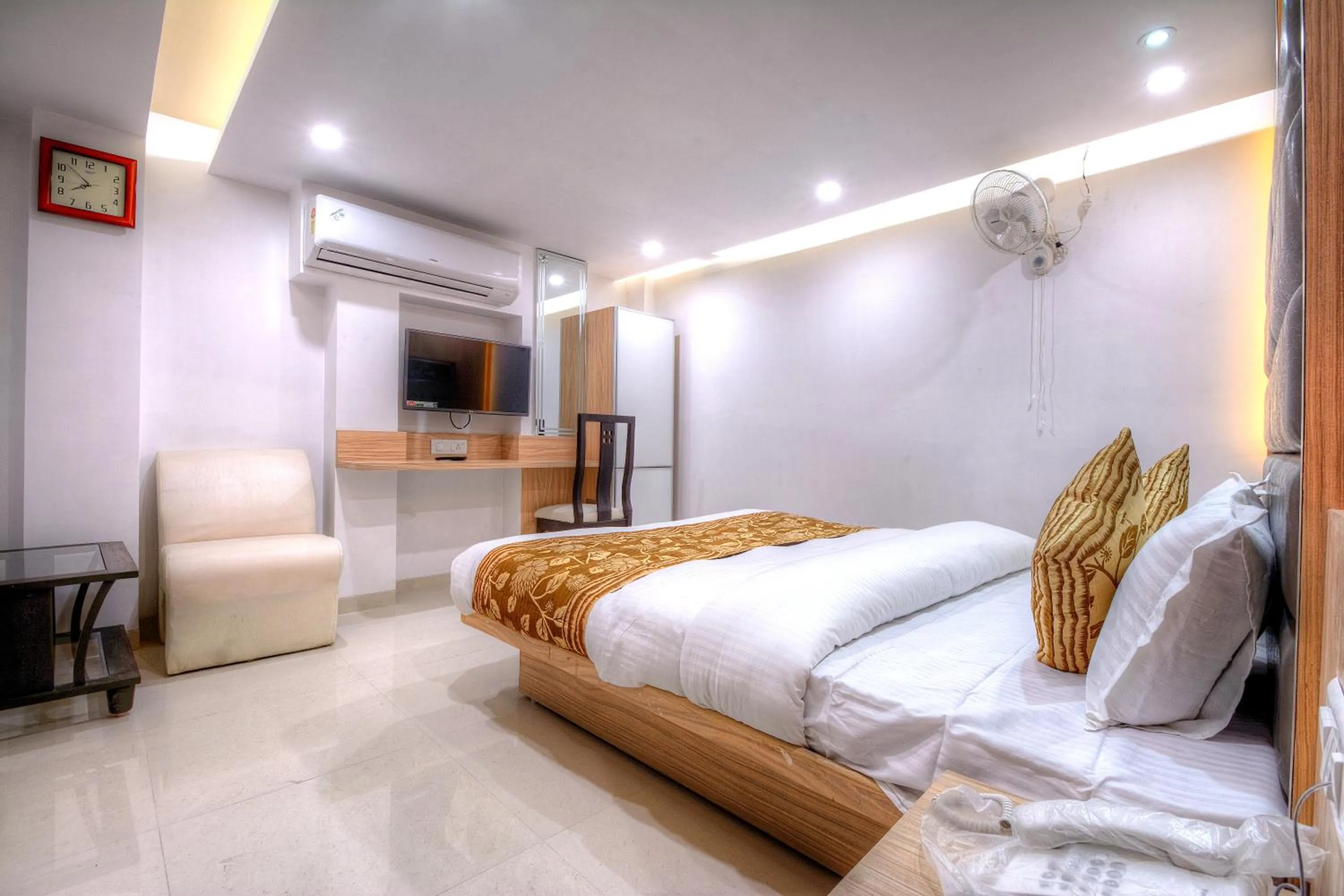 Bedroom, Bed in Hotel One Up