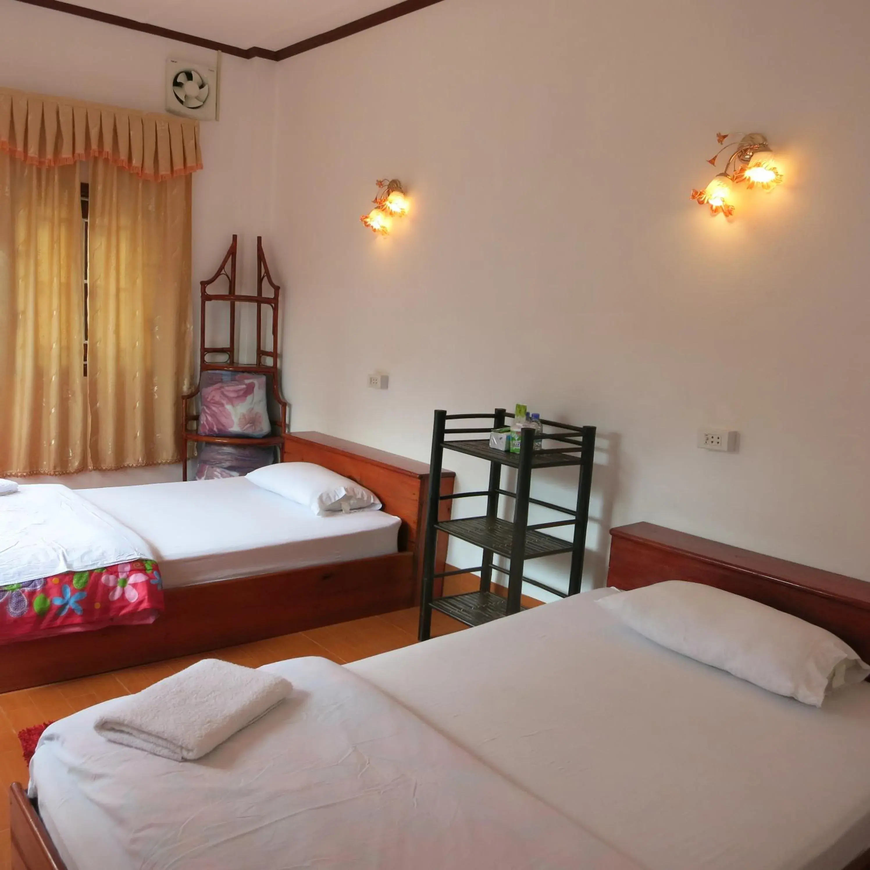 Standard Twin Room in Kongkeo Guesthouse Standard Twin Room in Kongkeo Guesthouse