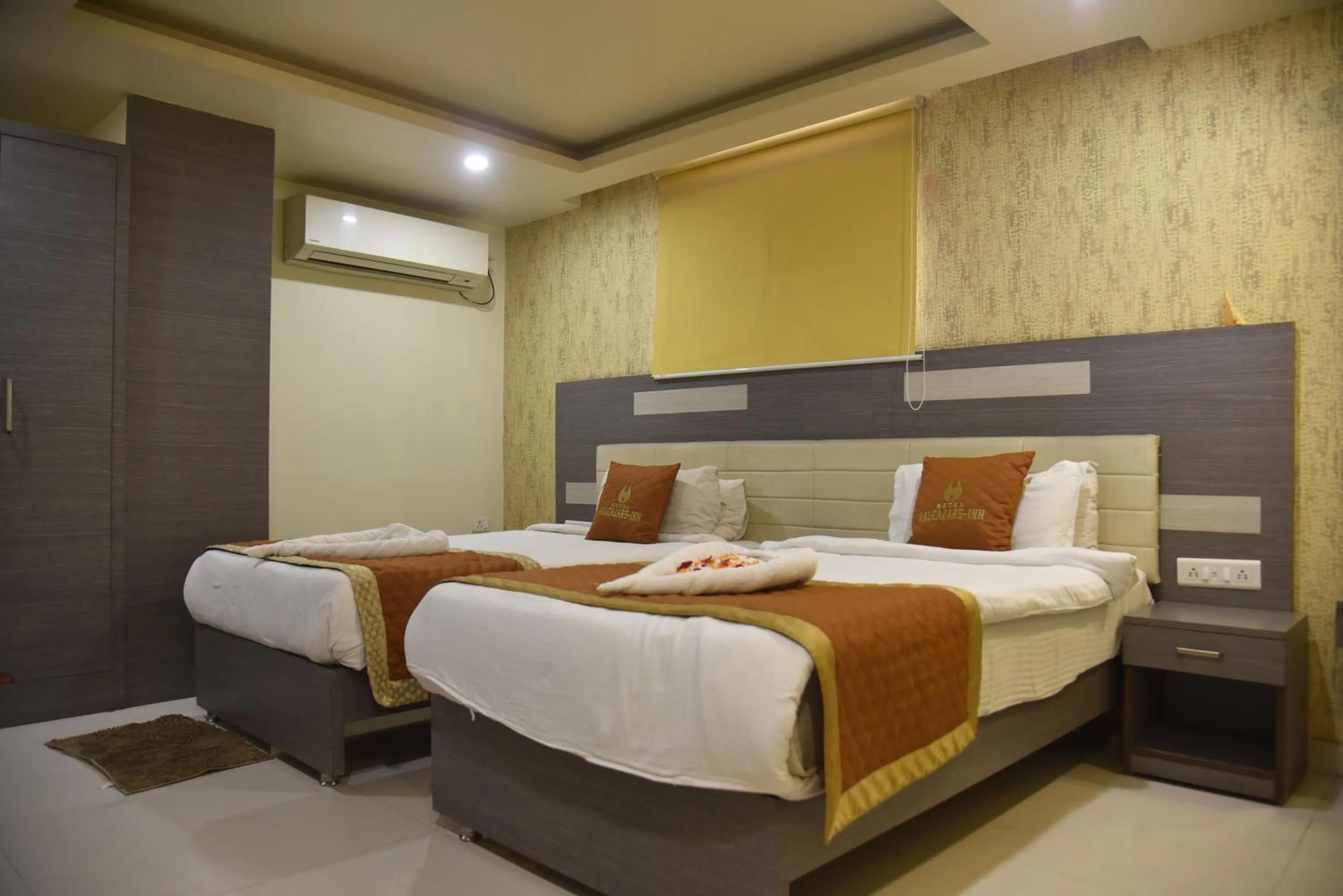 Bed in Aalcajars Inn