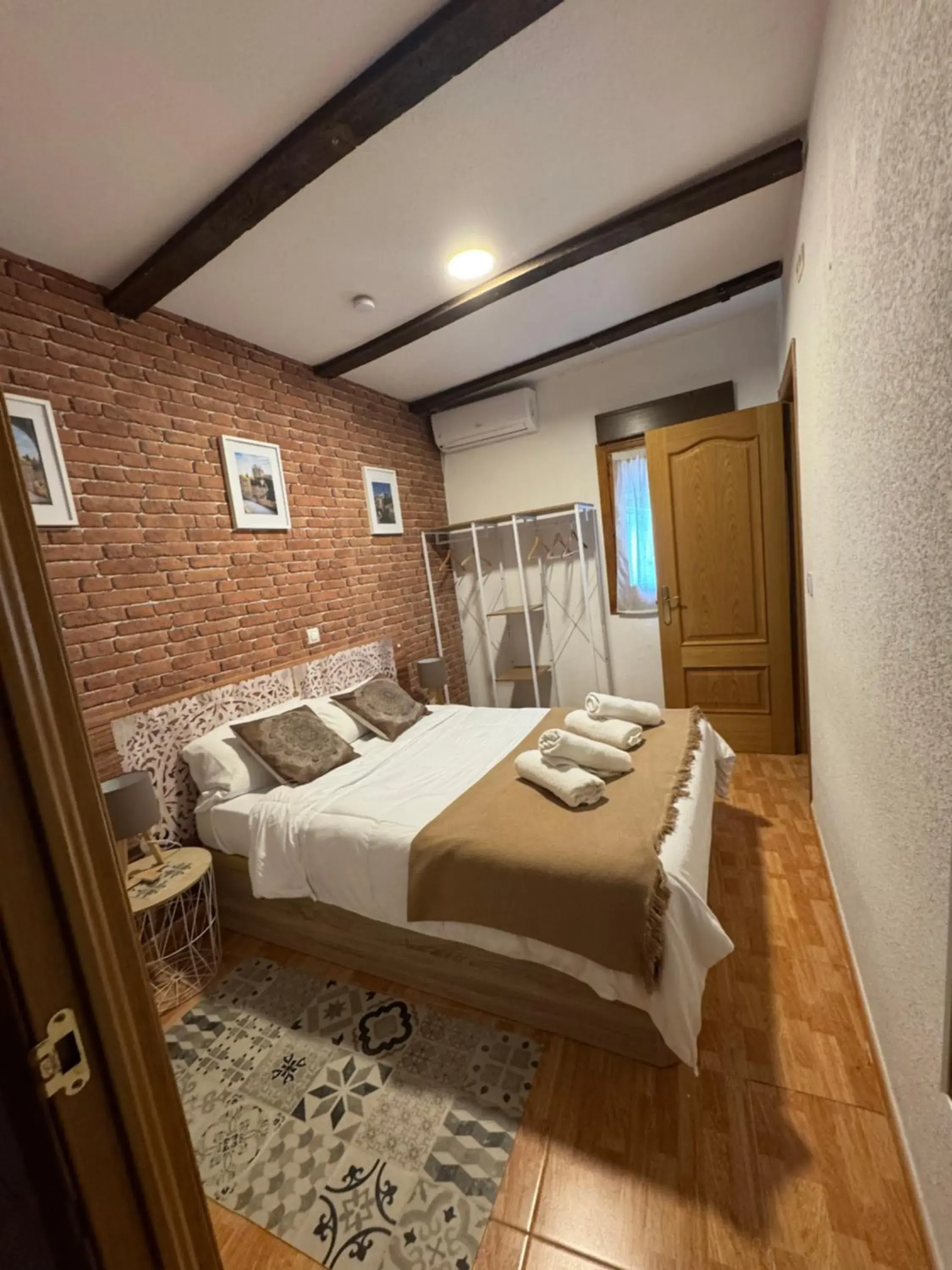 La Sal Home Toledo La Sal Home Toledo