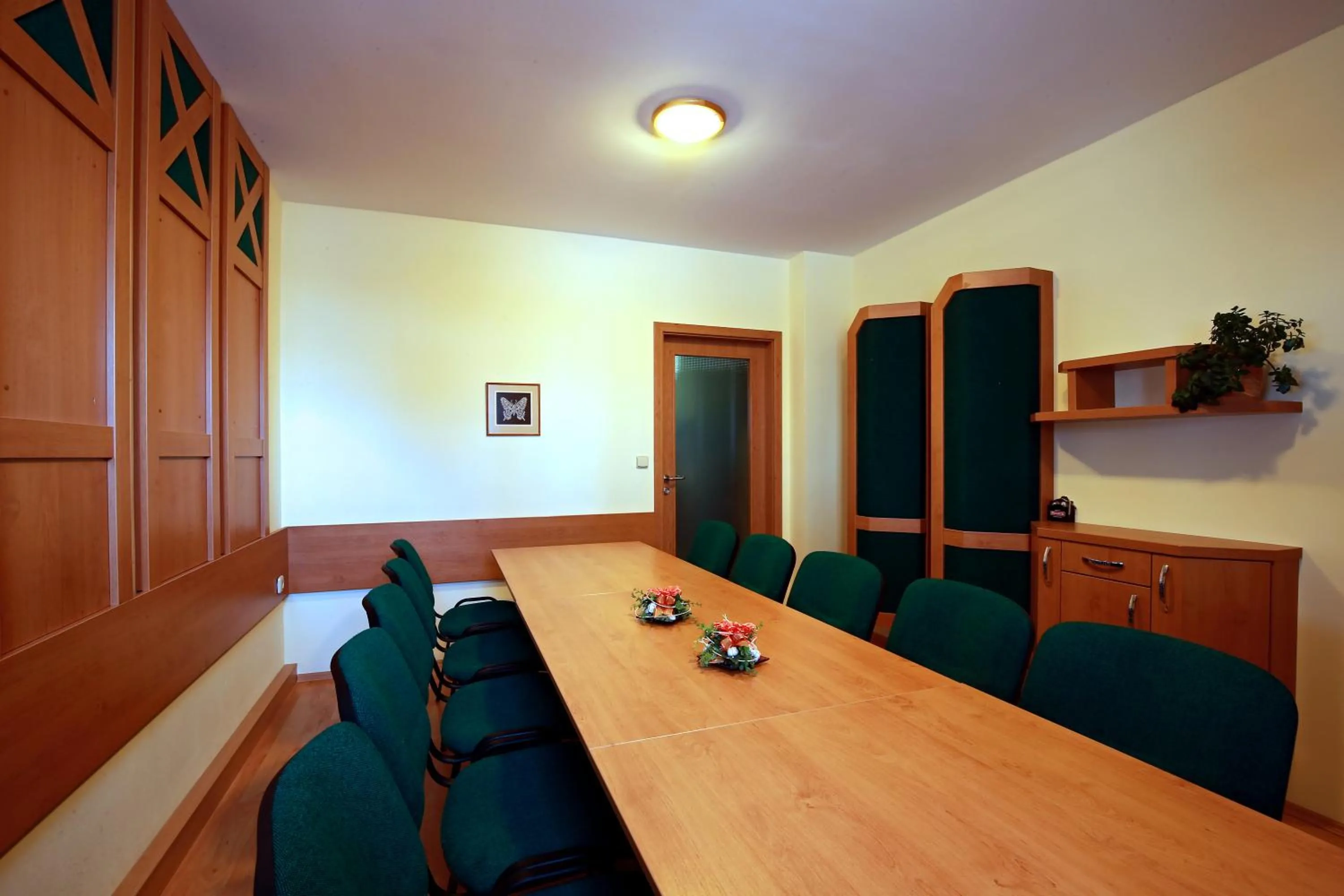 Communal lounge/ TV room in Wellness Penzion Pod Rozhlednou