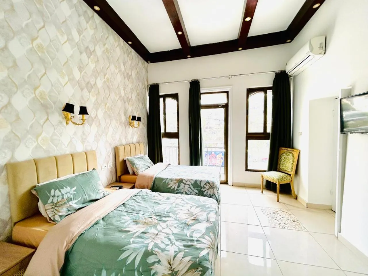 Bed in Zaman Ya Zaman Boutique Hotel