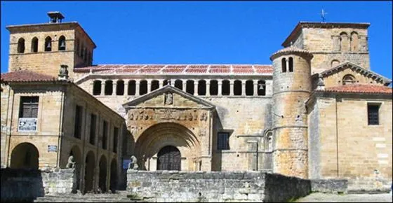 Nearby landmark in Apartamentos Villa Sofía