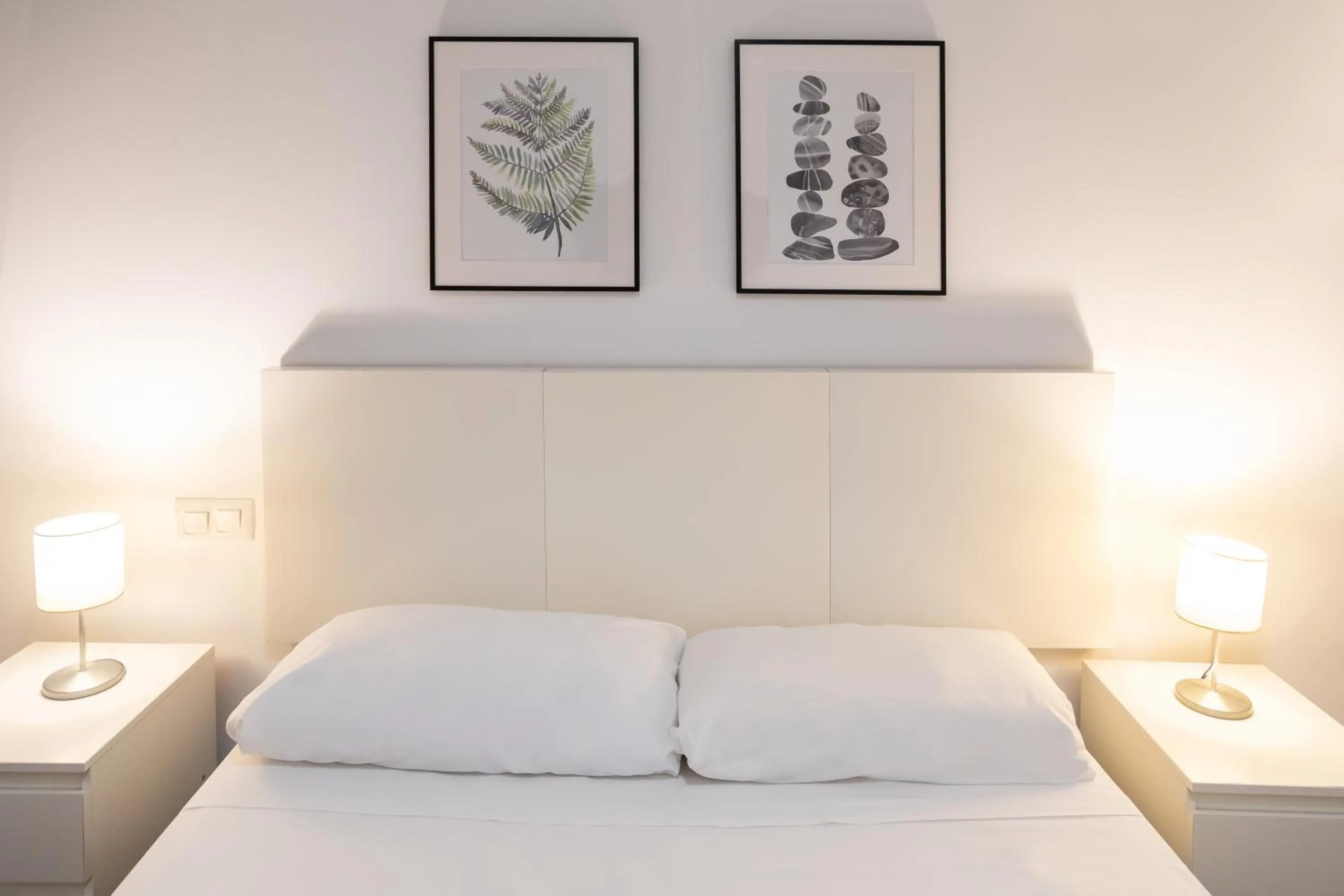 Photo of the whole room, Bed in Down Town