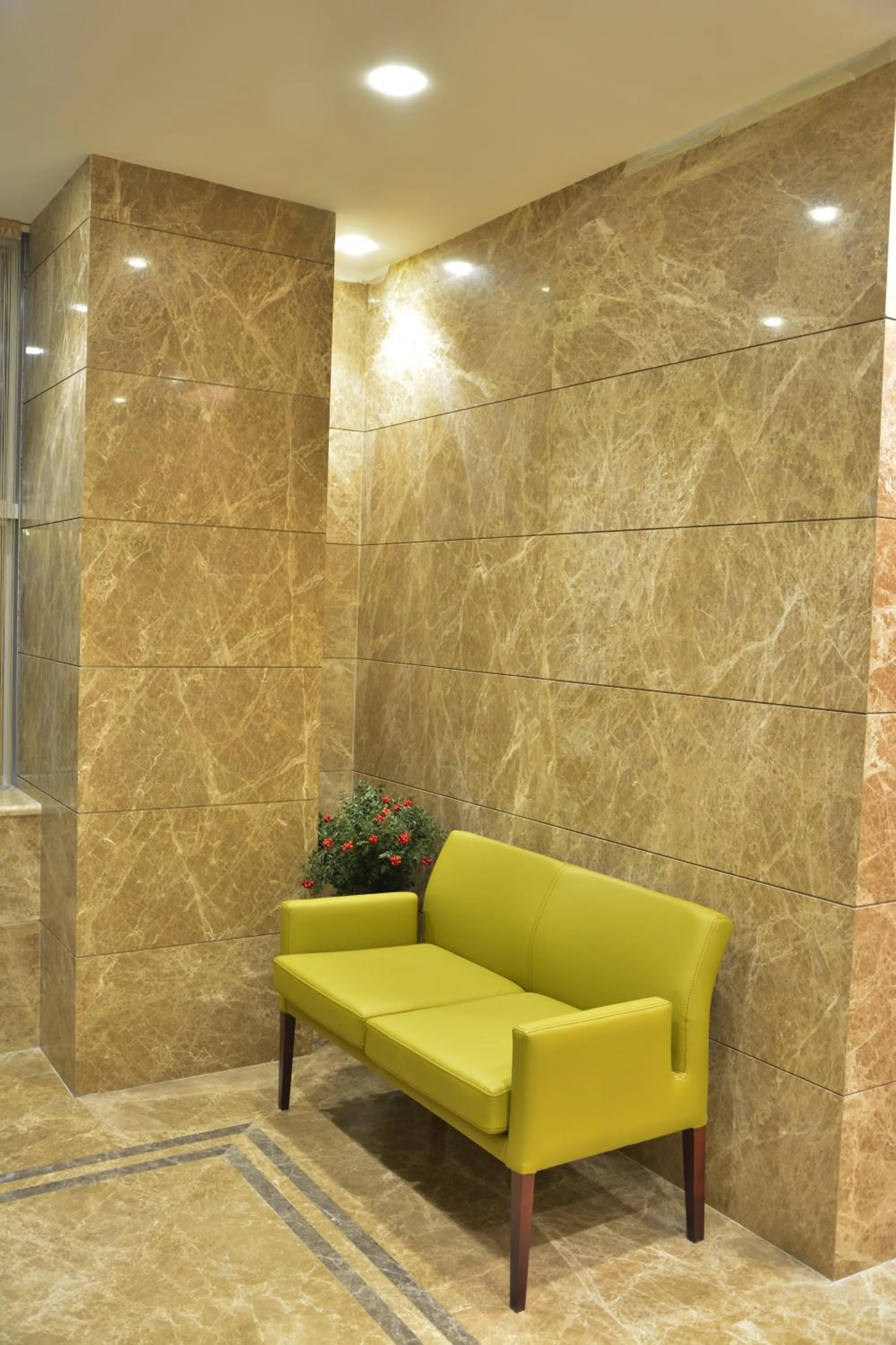 Lobby or reception in Görükle Güler Park Hotel