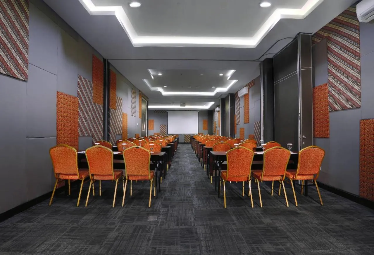 Meeting/conference room in favehotel Malioboro - Yogyakarta