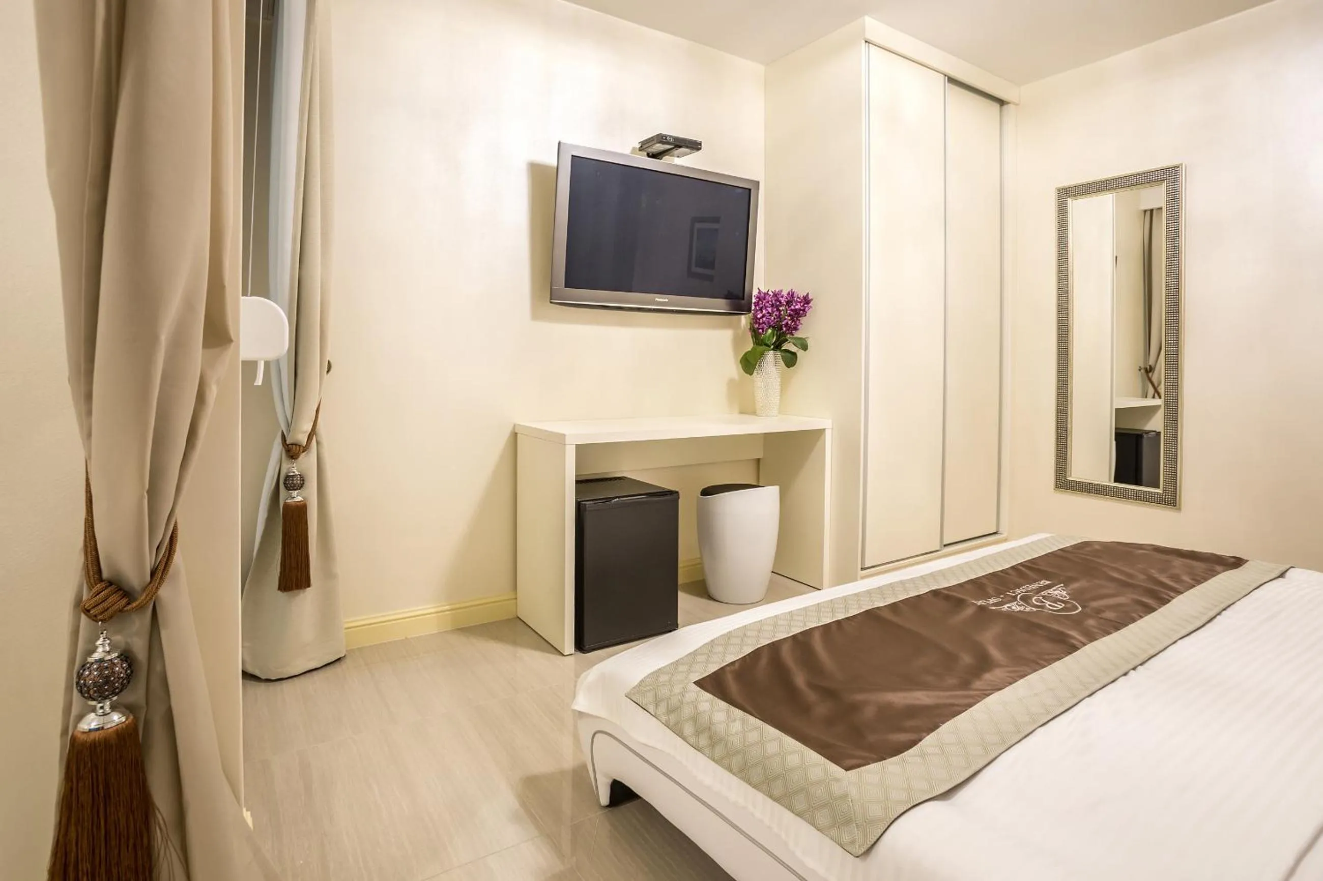 Photo of the whole room, Bed in Guest House Benedict