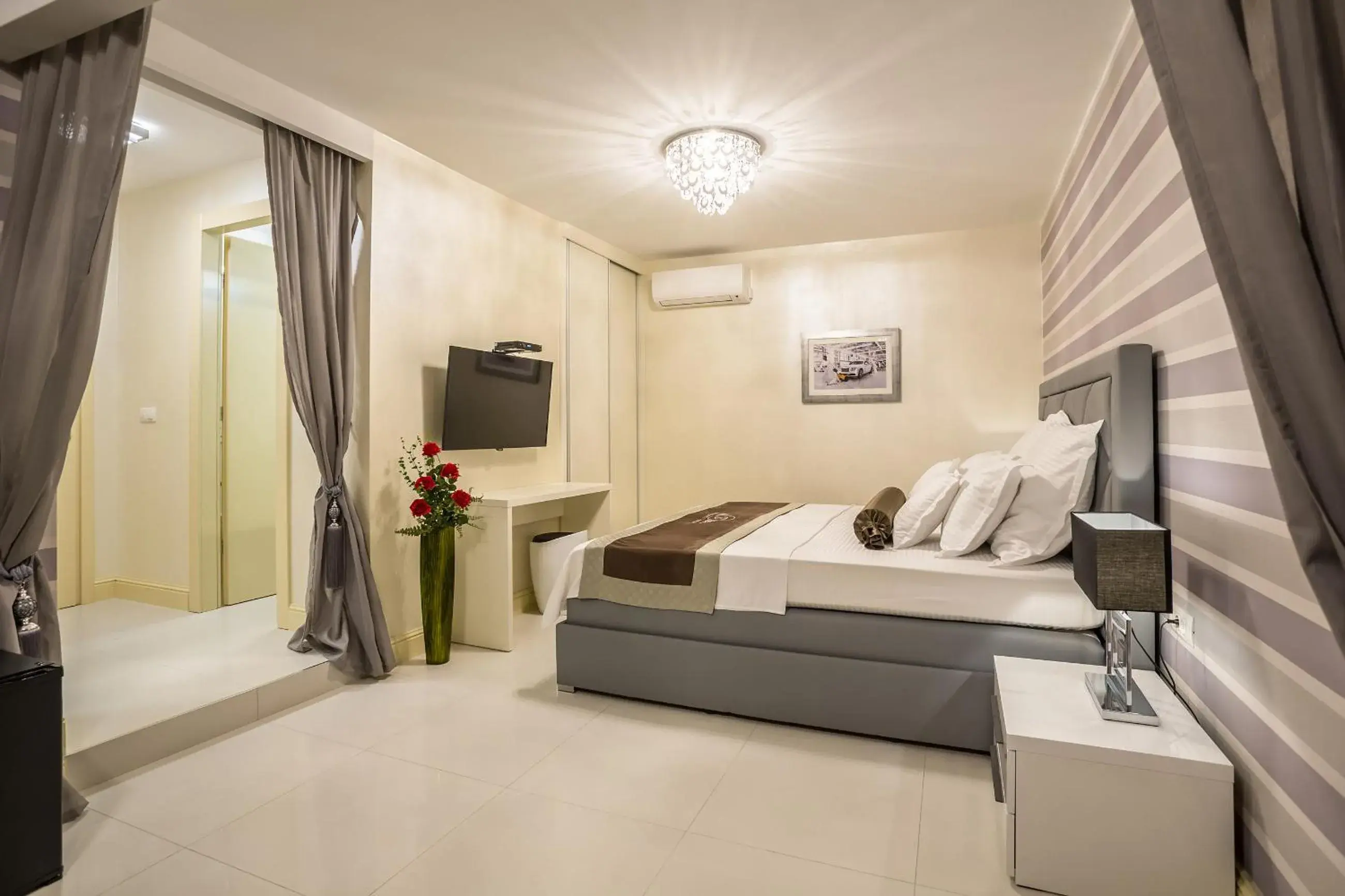 Superior Double or Twin Room with City View in Guest House Benedict Superior Double or Twin Room with City View in Guest House Benedict