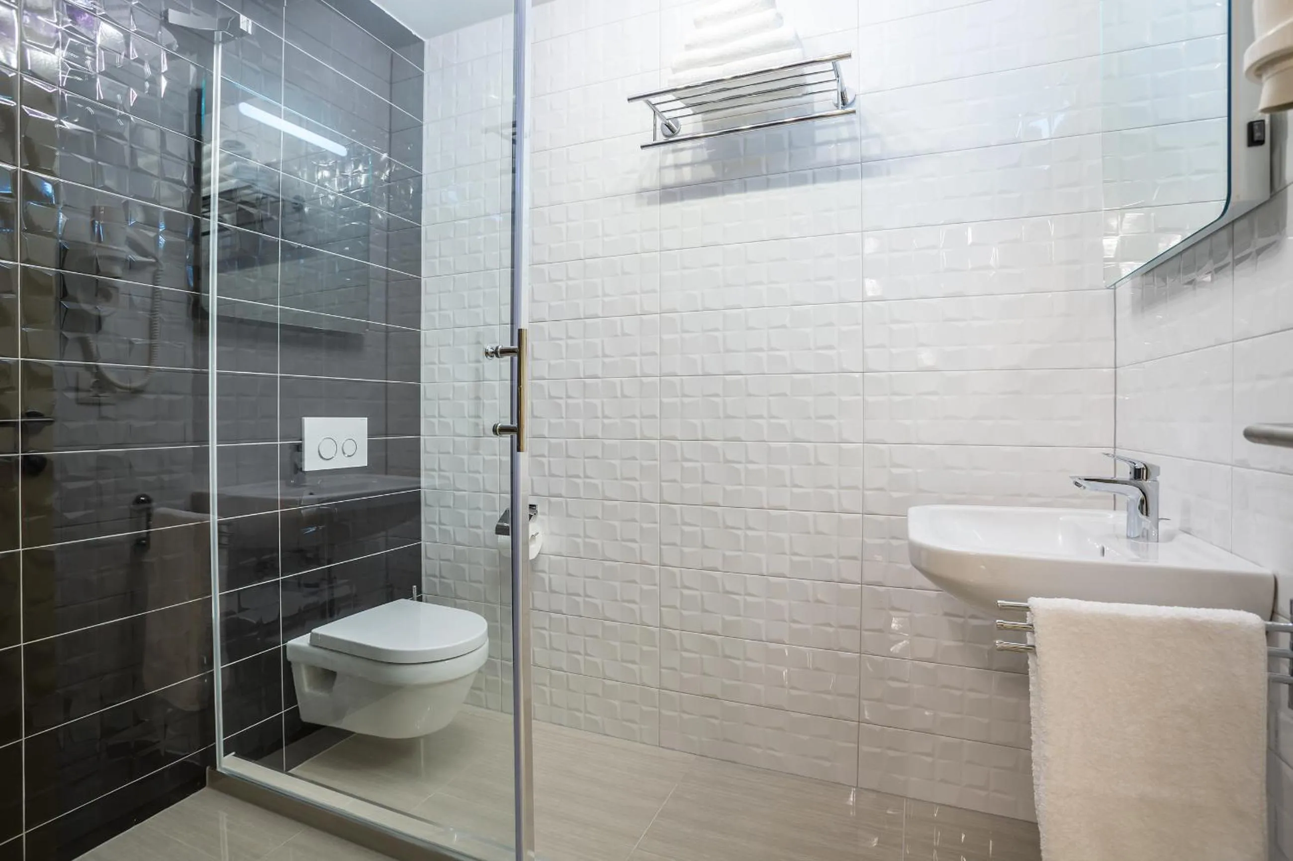 Shower in Guest House Benedict