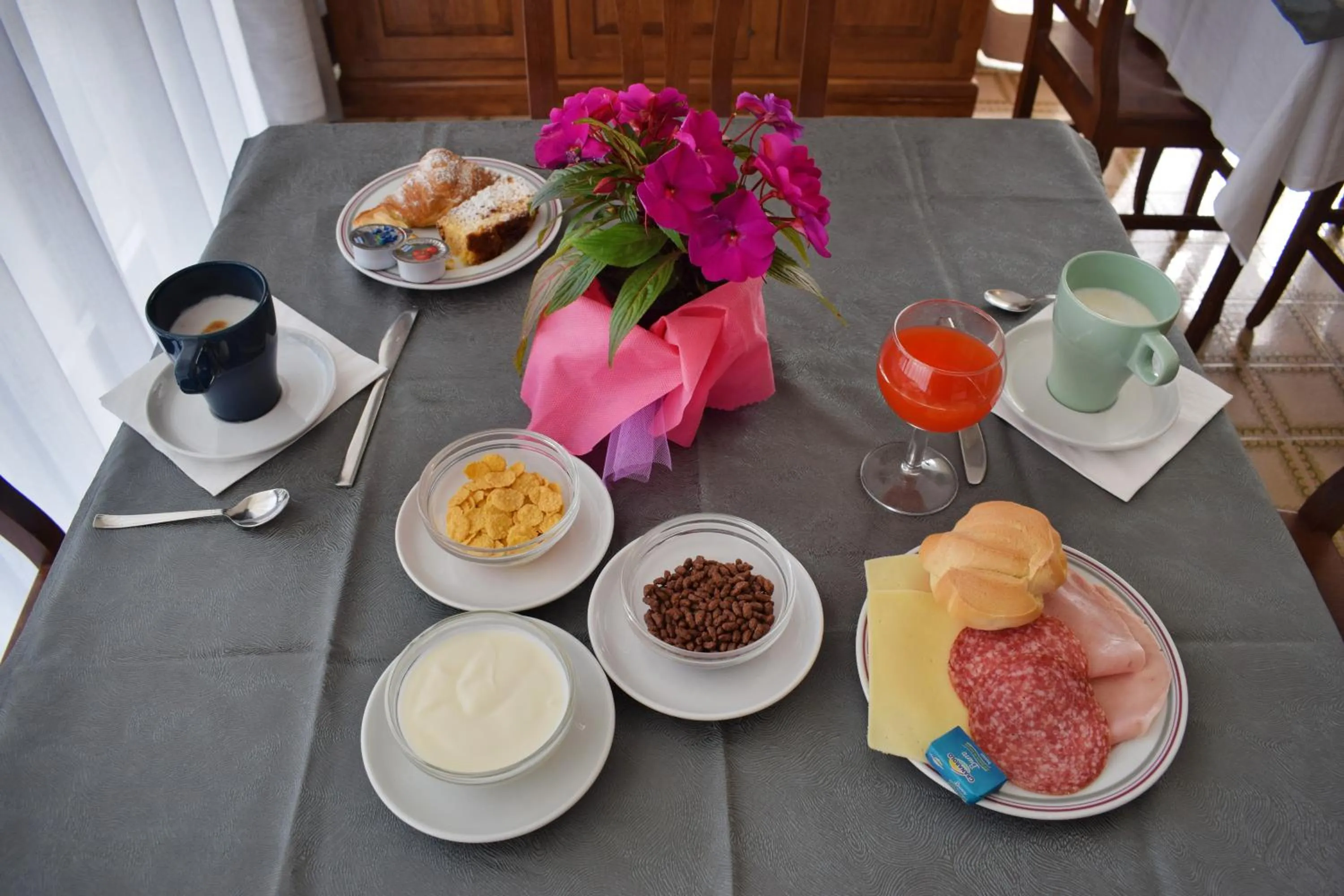 Breakfast in Hotel Gattuccio