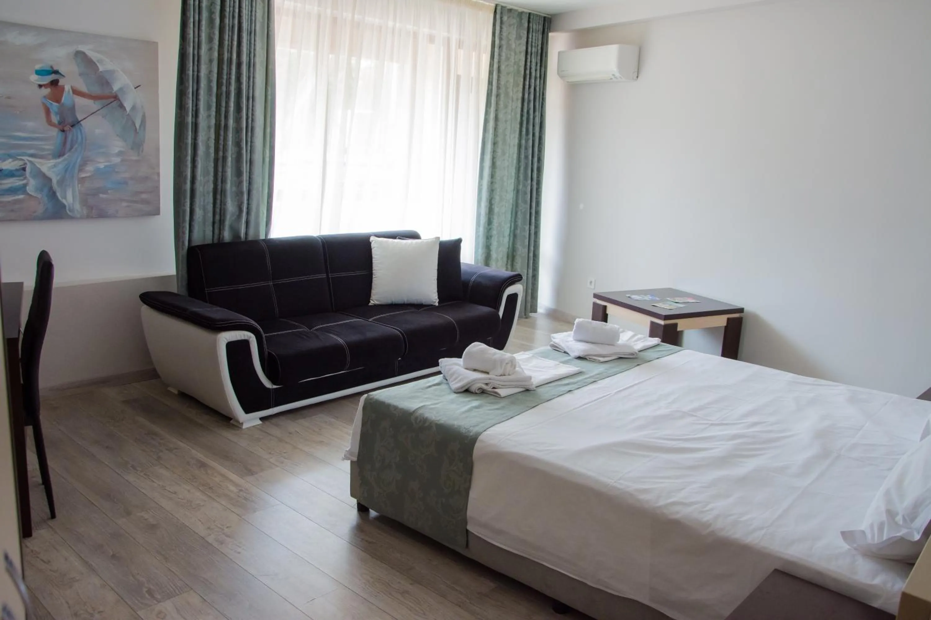 Double Room with Balcony - single occupancy in Hotel Fantazia
