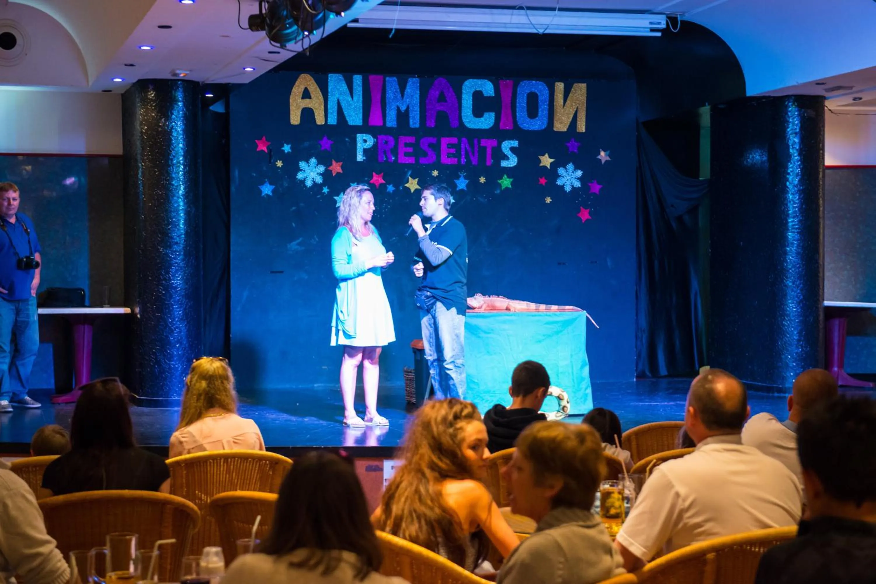 Evening entertainment in HL Club Playa Blanca