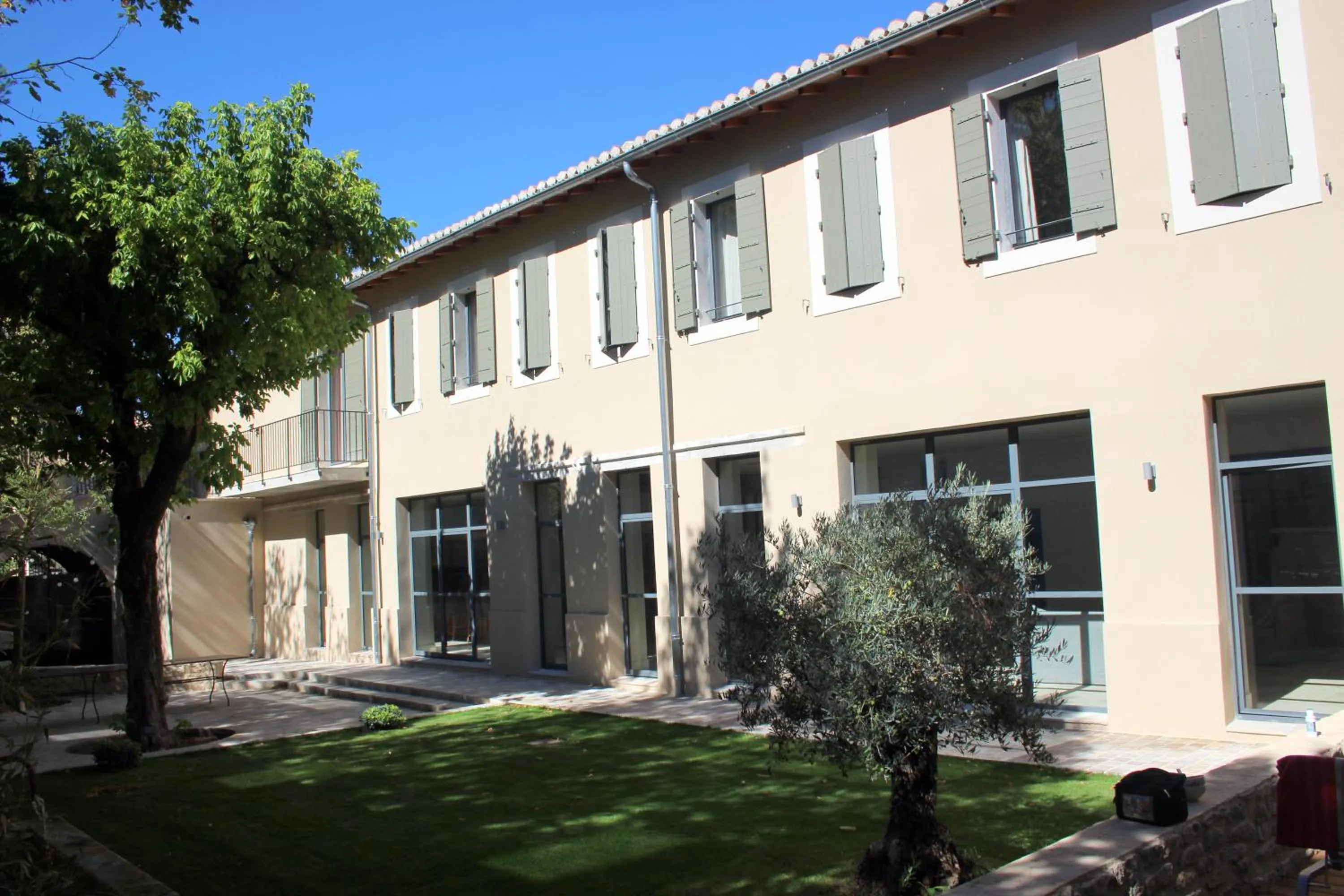 Property building in La Magnanerie de l'Isle B&B