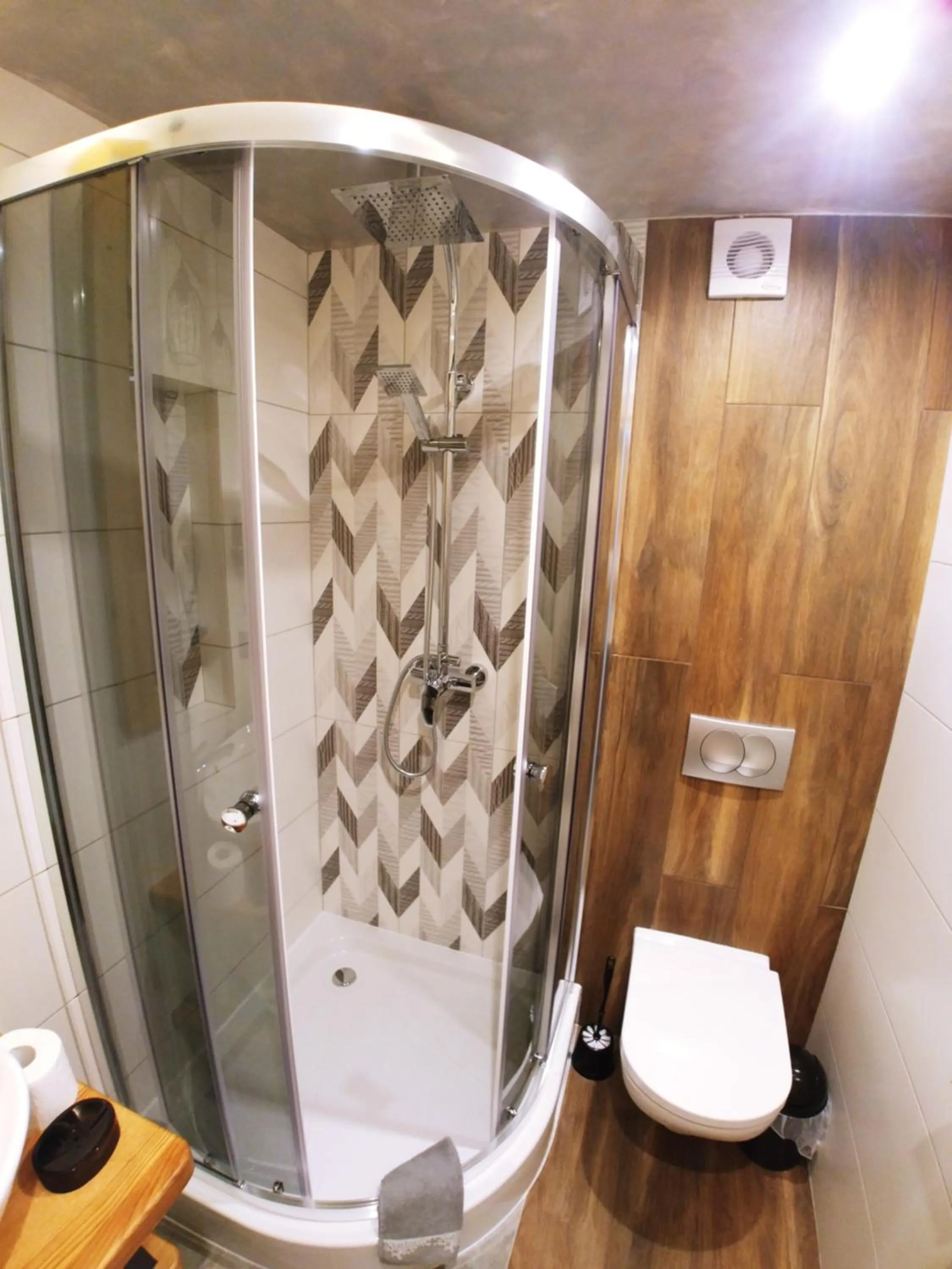 U Hani w pobliżu Gorący Potok i Termy