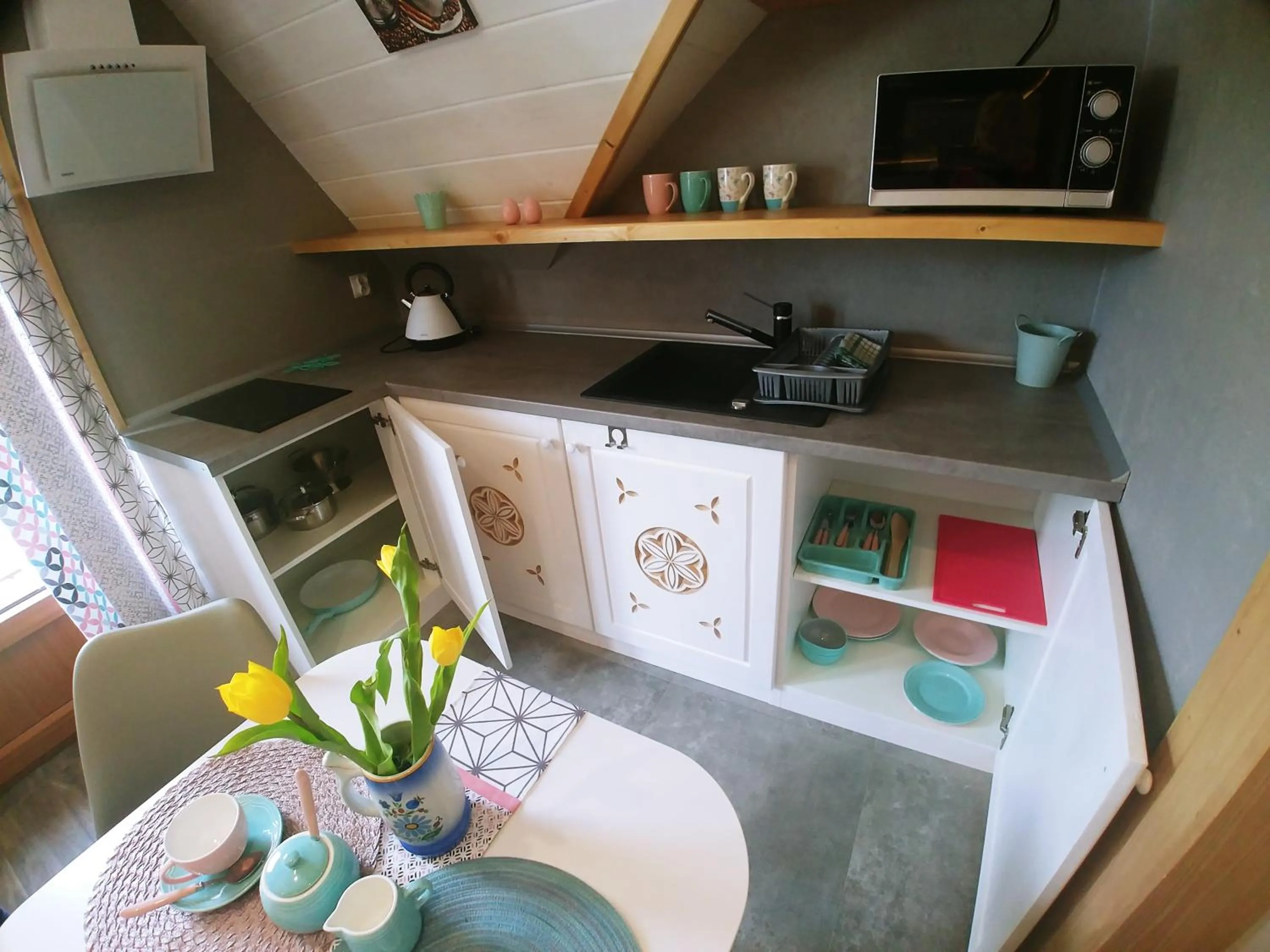 U Hani w pobliżu Gorący Potok i Termy