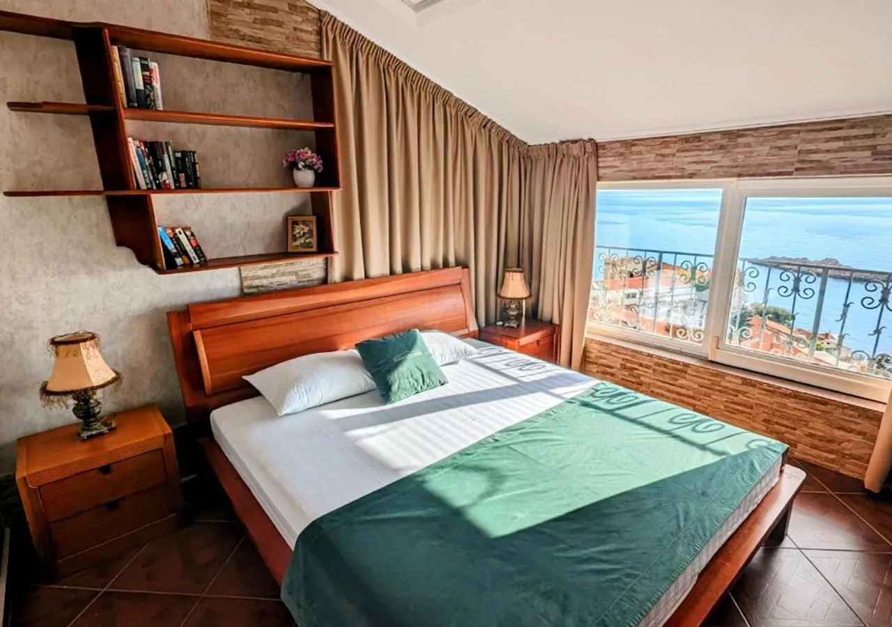 Bedroom, Bed in Villa Edelweiss