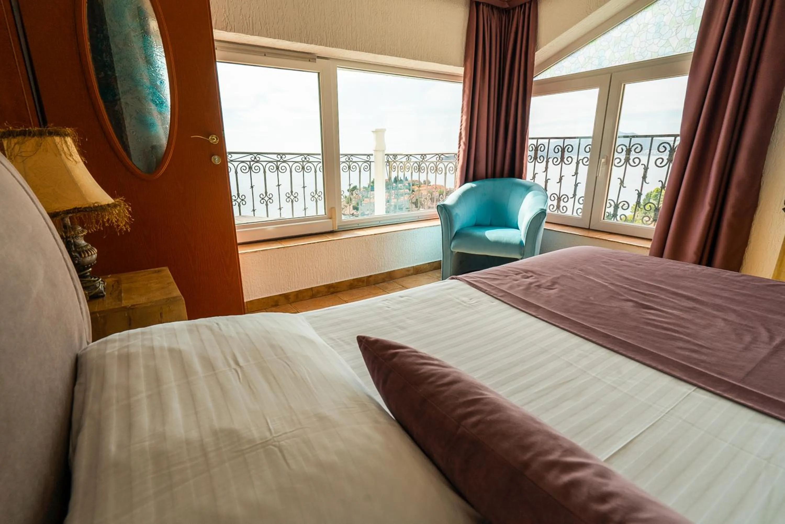 Bedroom, Bed in Villa Edelweiss