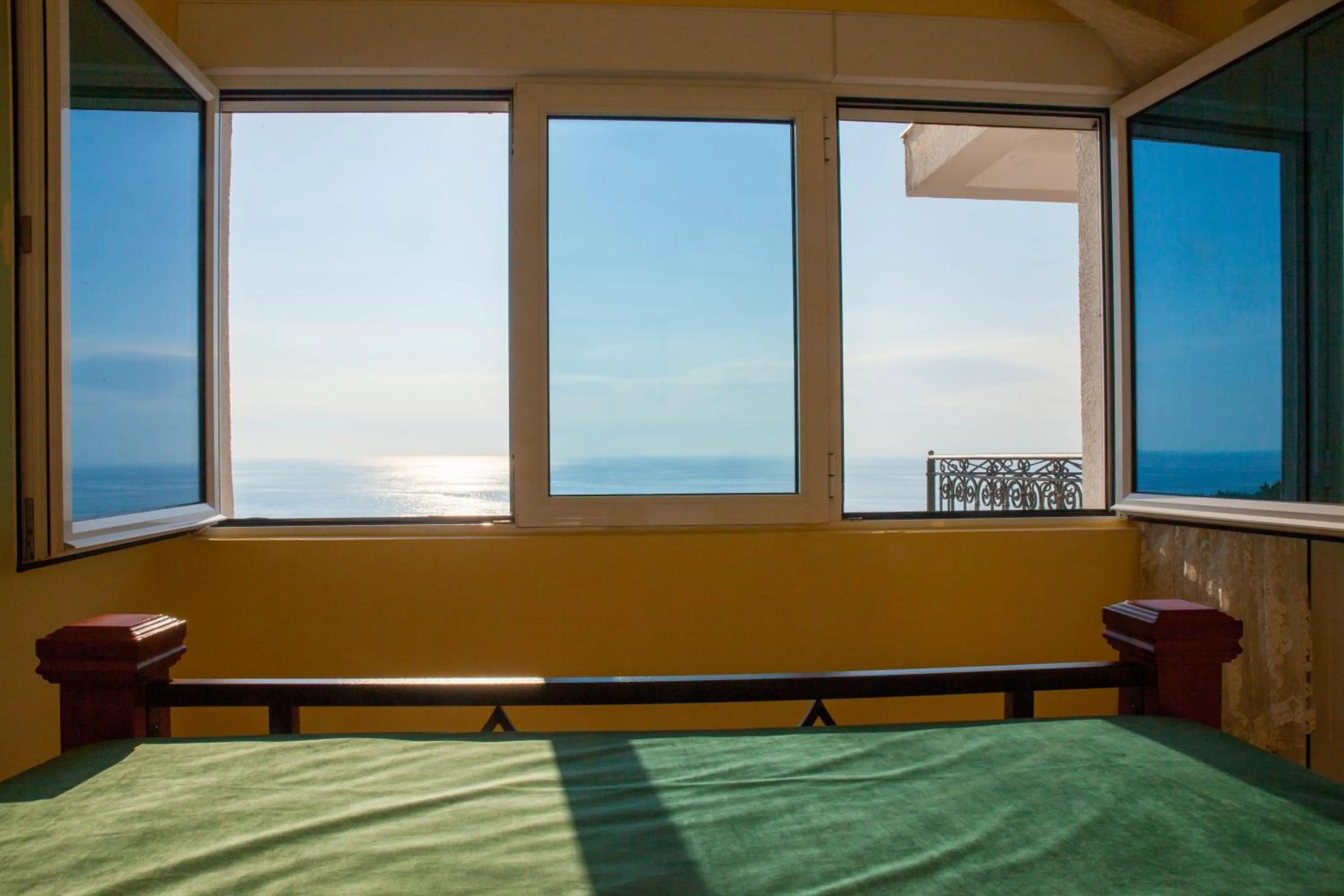 Bedroom, Bed in Villa Edelweiss