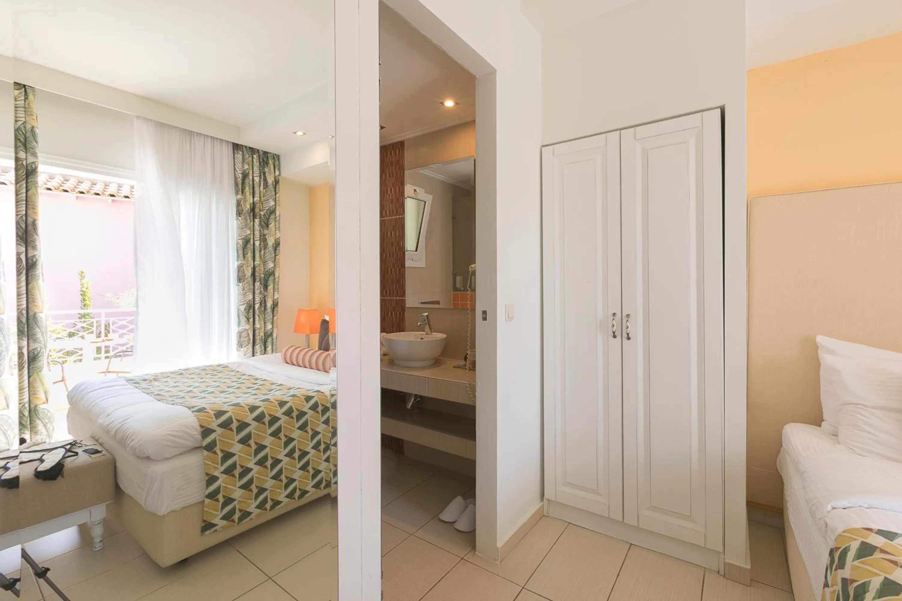 Bedroom, Bed in Mandraki Village Boutique Hotel