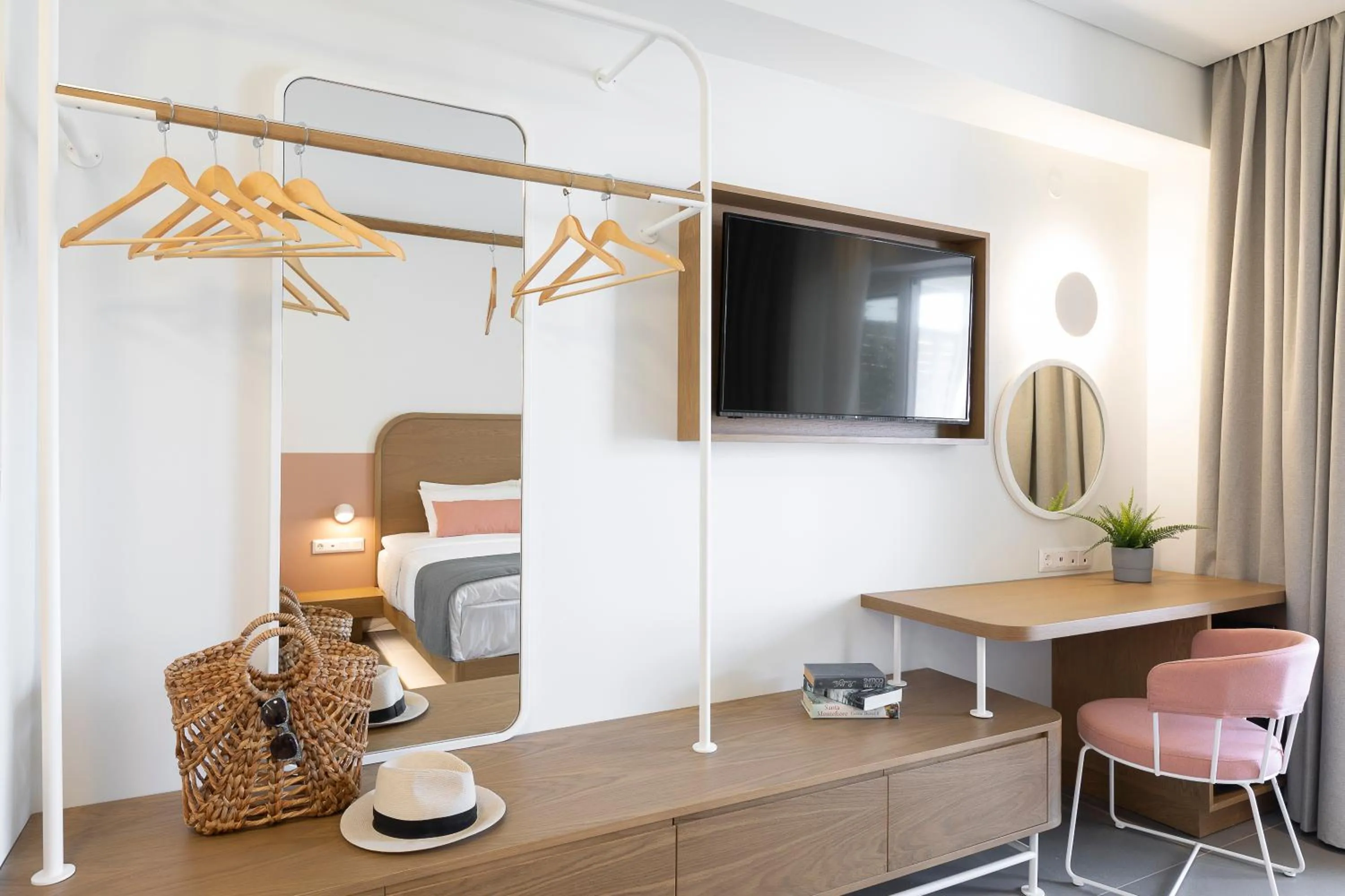 TV and multimedia in Mandraki Village Boutique Hotel