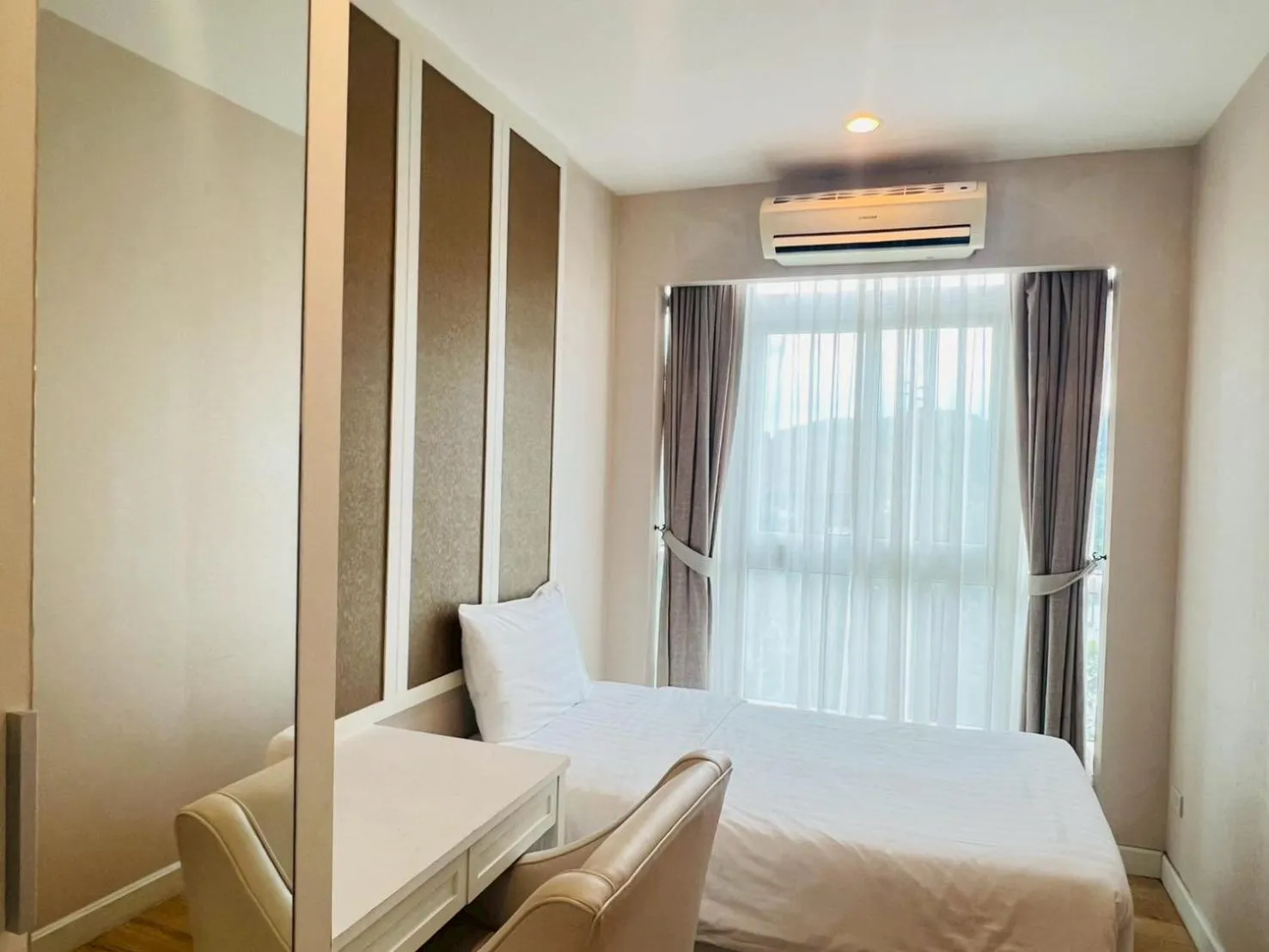 Bedroom, Bed in Harmony Resort Hotel