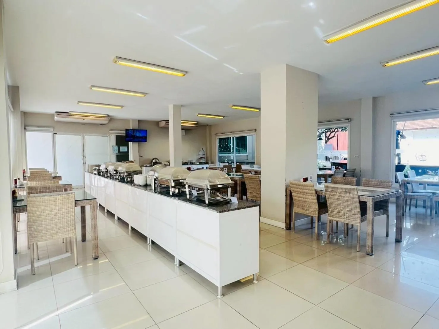 Restaurant/places to eat in Harmony Resort Hotel